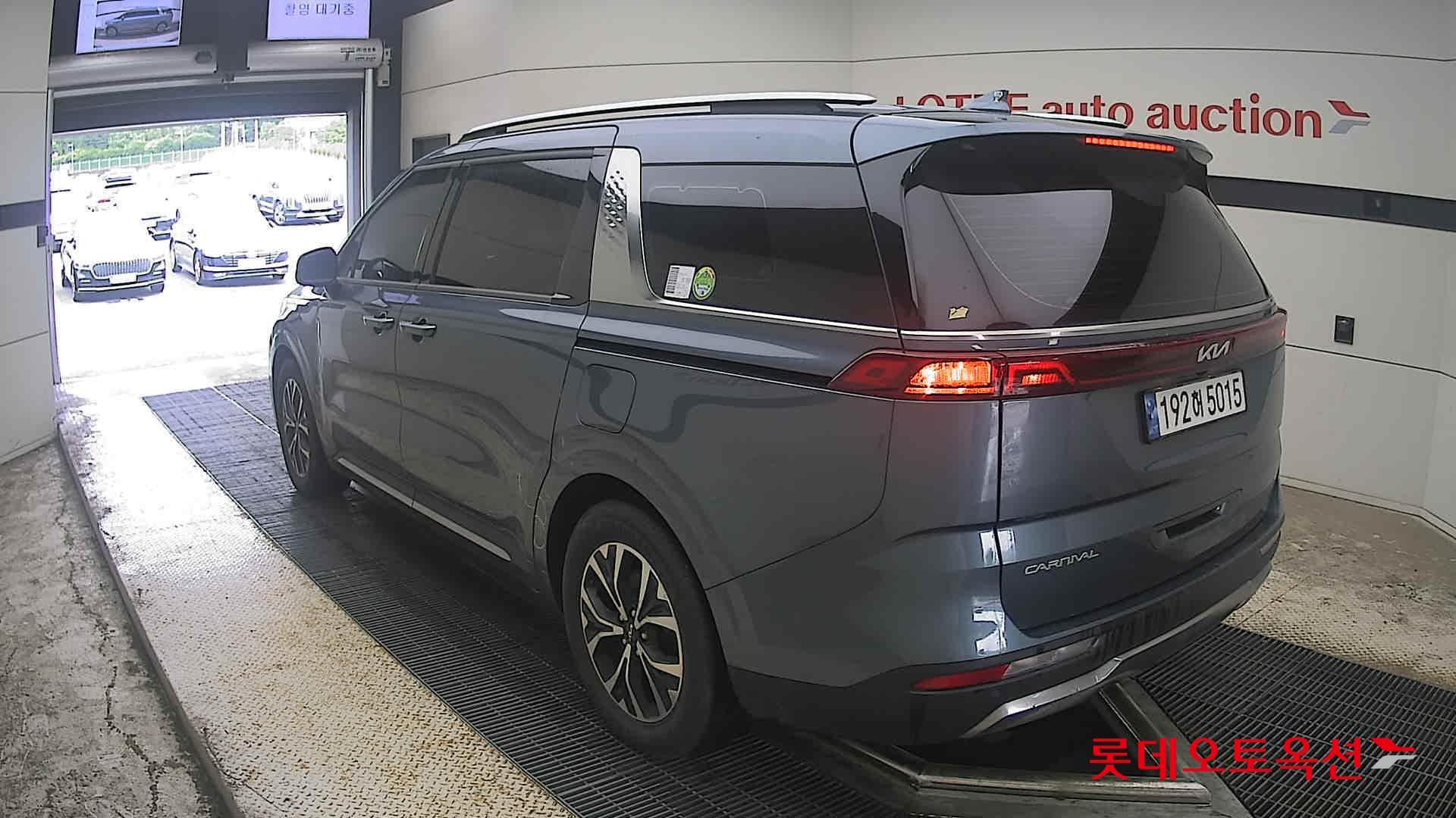 Kia - Carnival | KA4 (D) 2.2 Noblesse 9Seater 10