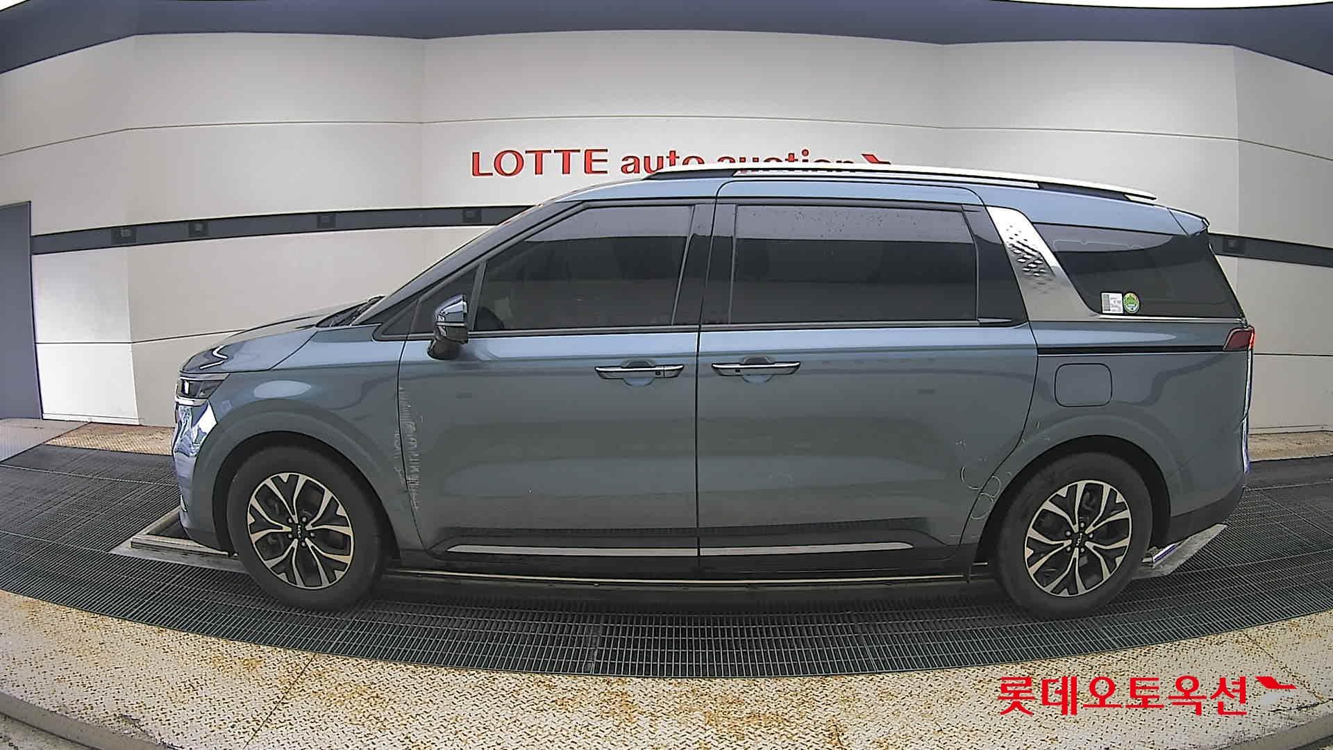 Kia - Carnival | KA4 (D) 2.2 Noblesse 9Seater 6