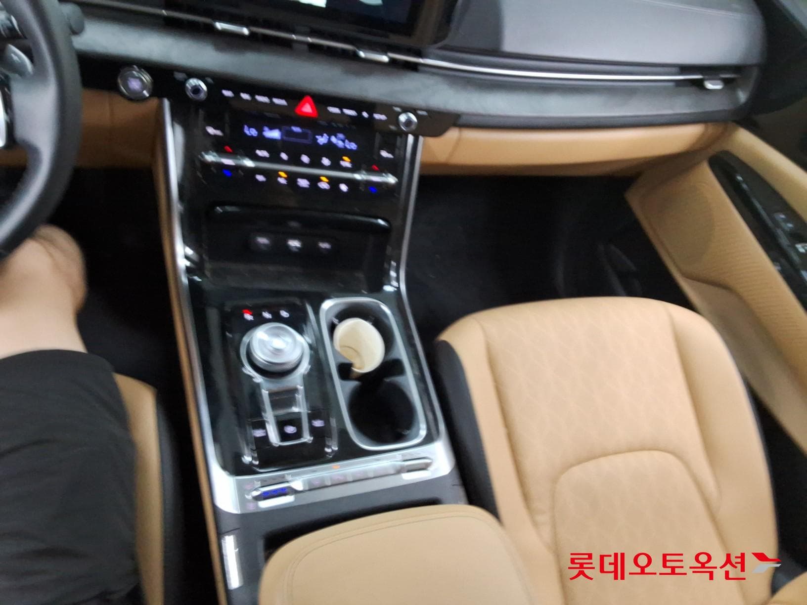 Kia - Carnival | KA4 (D) 2.2 Noblesse 9Seater 34
