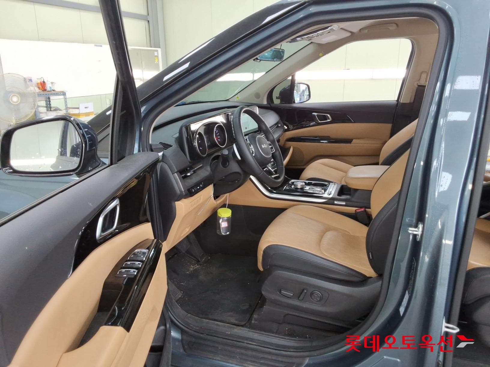 Kia - Carnival | KA4 (D) 2.2 Noblesse 9Seater 36