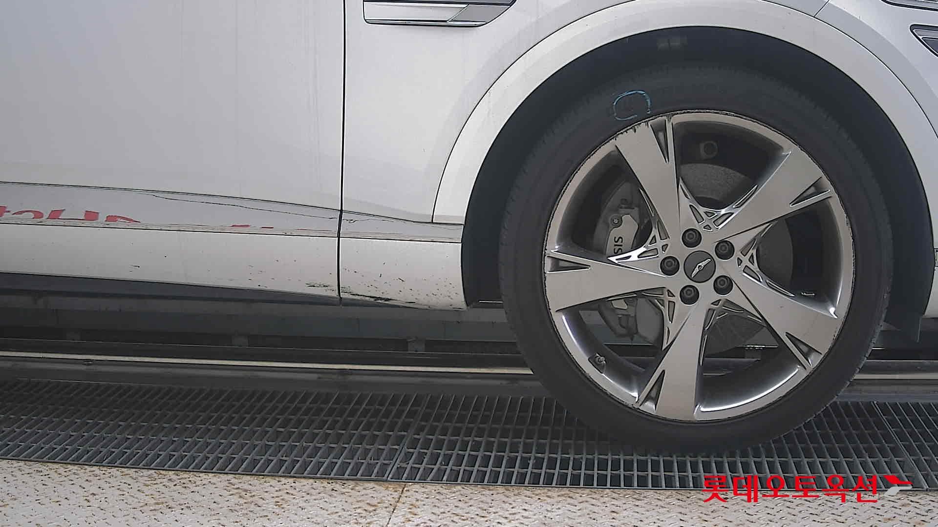 جينيسيس - GV80 | (D) 3.0 4WD 5Seater 23