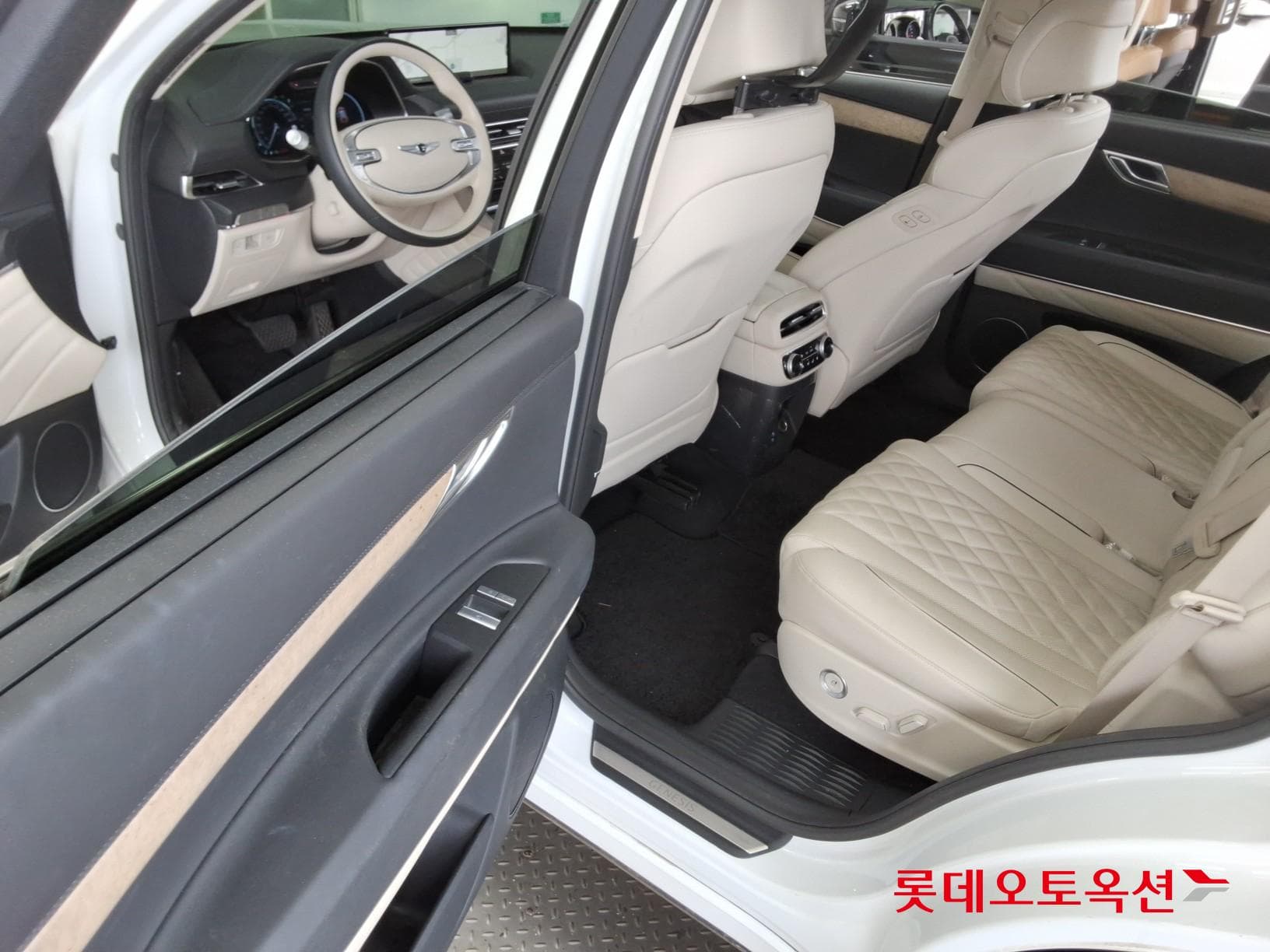 جينيسيس - GV80 | (D) 3.0 4WD 5Seater 37