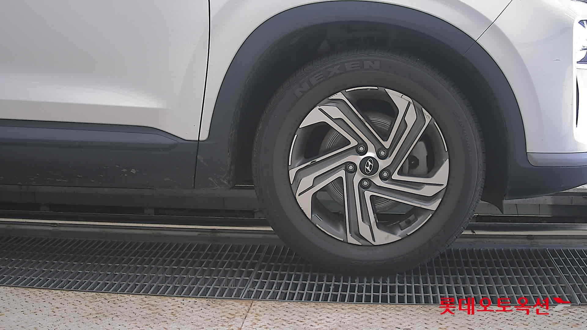 هيونداي - سانتافي | THE NEW SANTAFE (D) 2.2 Prestige 5Seater 2WD 23