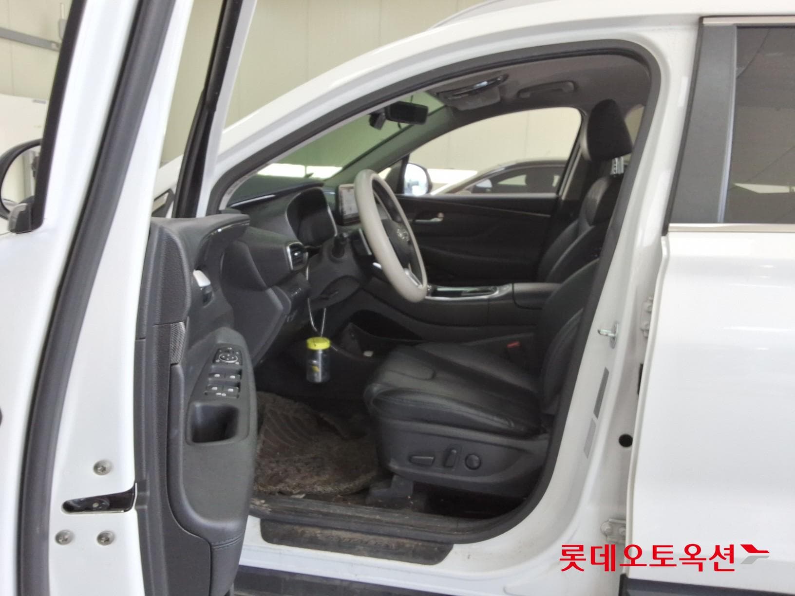 هيونداي - سانتافي | THE NEW SANTAFE (D) 2.2 Prestige 5Seater 2WD 36