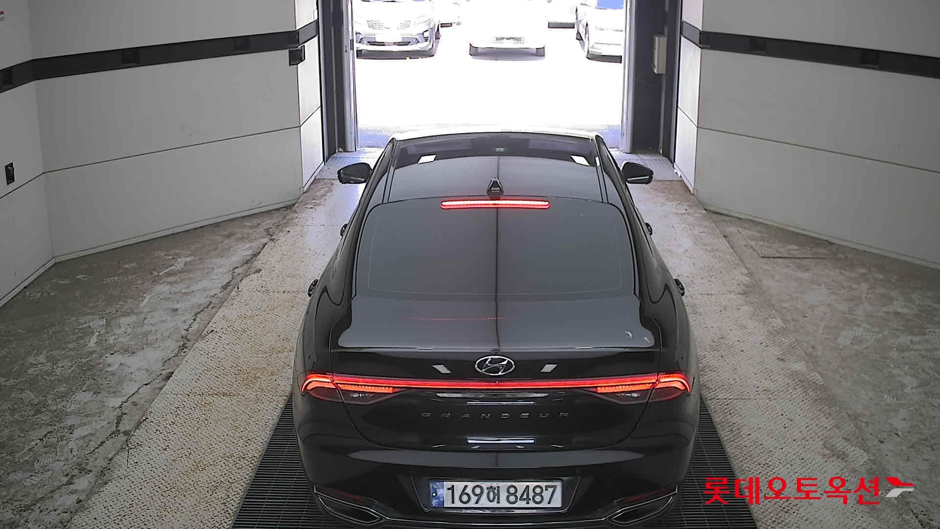Hyundai - Grandeur | THE NEW (G) 2.5 11