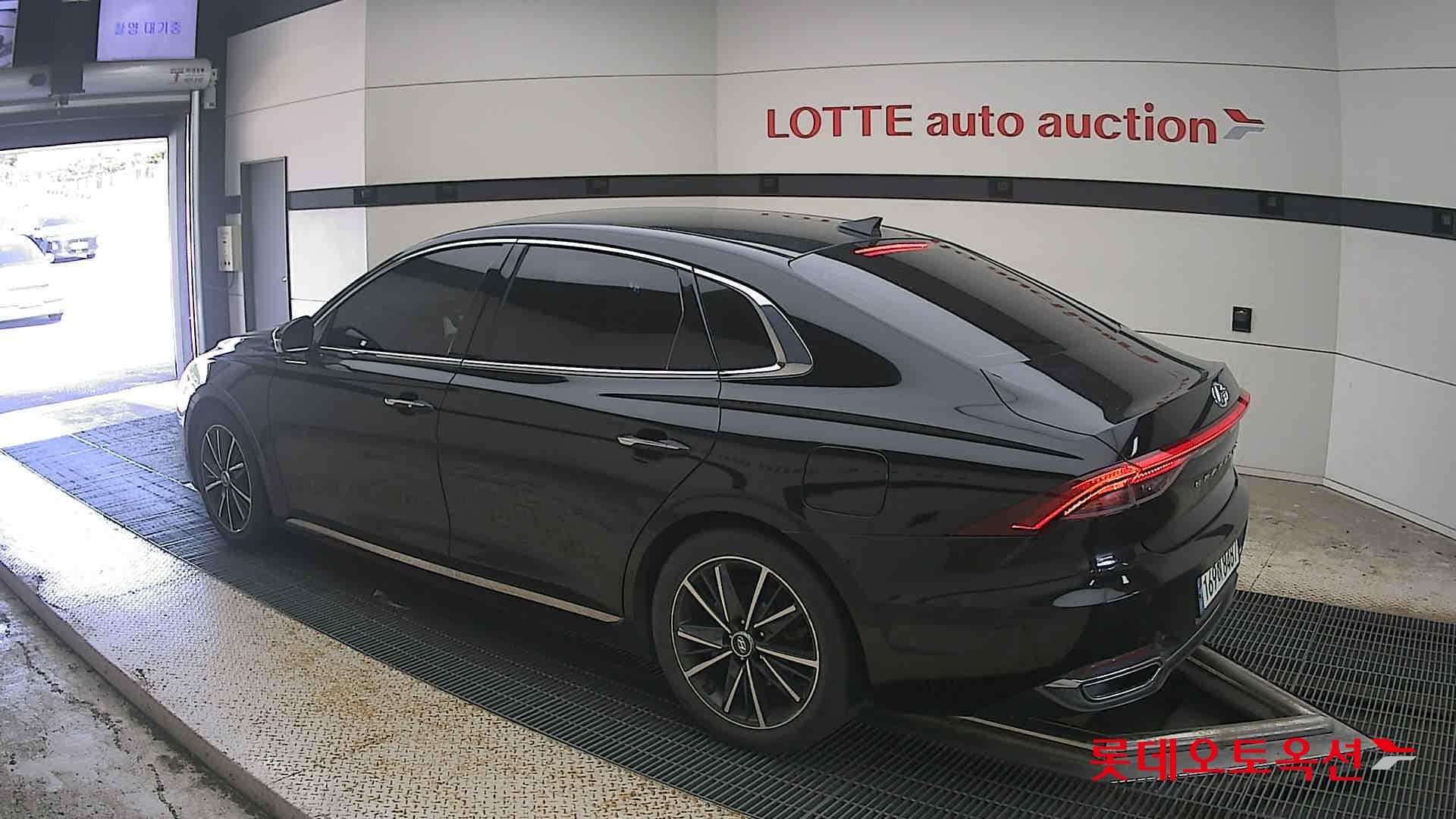 Hyundai - Grandeur | THE NEW (G) 2.5 8