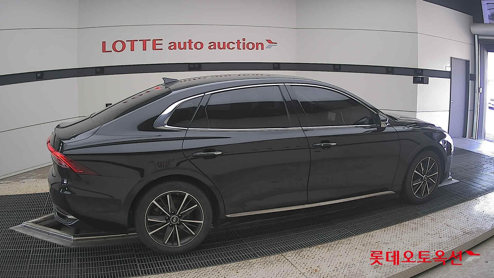 Hyundai - Grandeur | THE NEW (G) 2.5 15