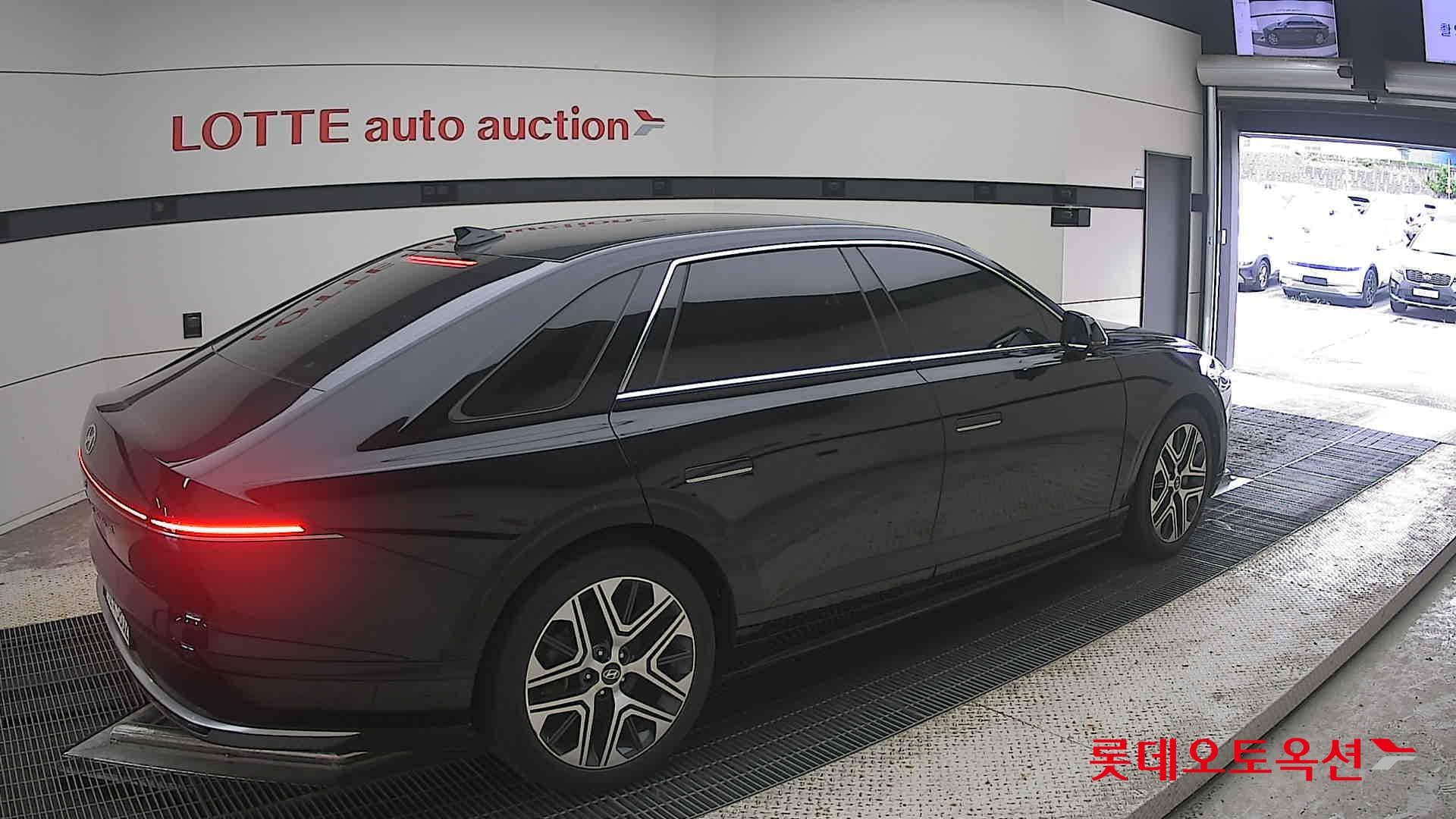 Hyundai - Grandeur | GN7 (G) 2.5 Exclusive 14