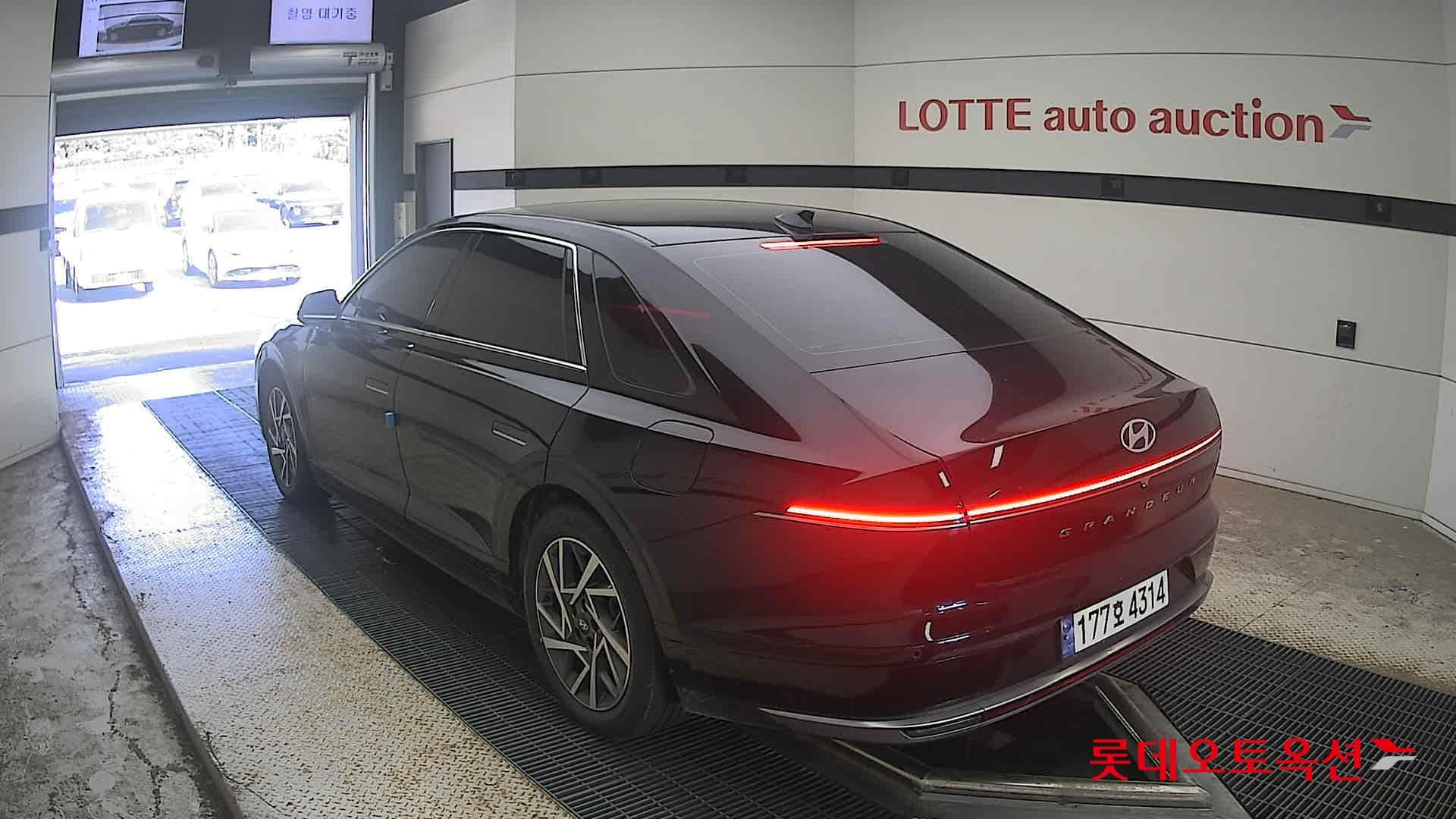 هيونداي - جرانديور (أزيرا) | GN7 (H)1.6T Premium 2WD AT 10