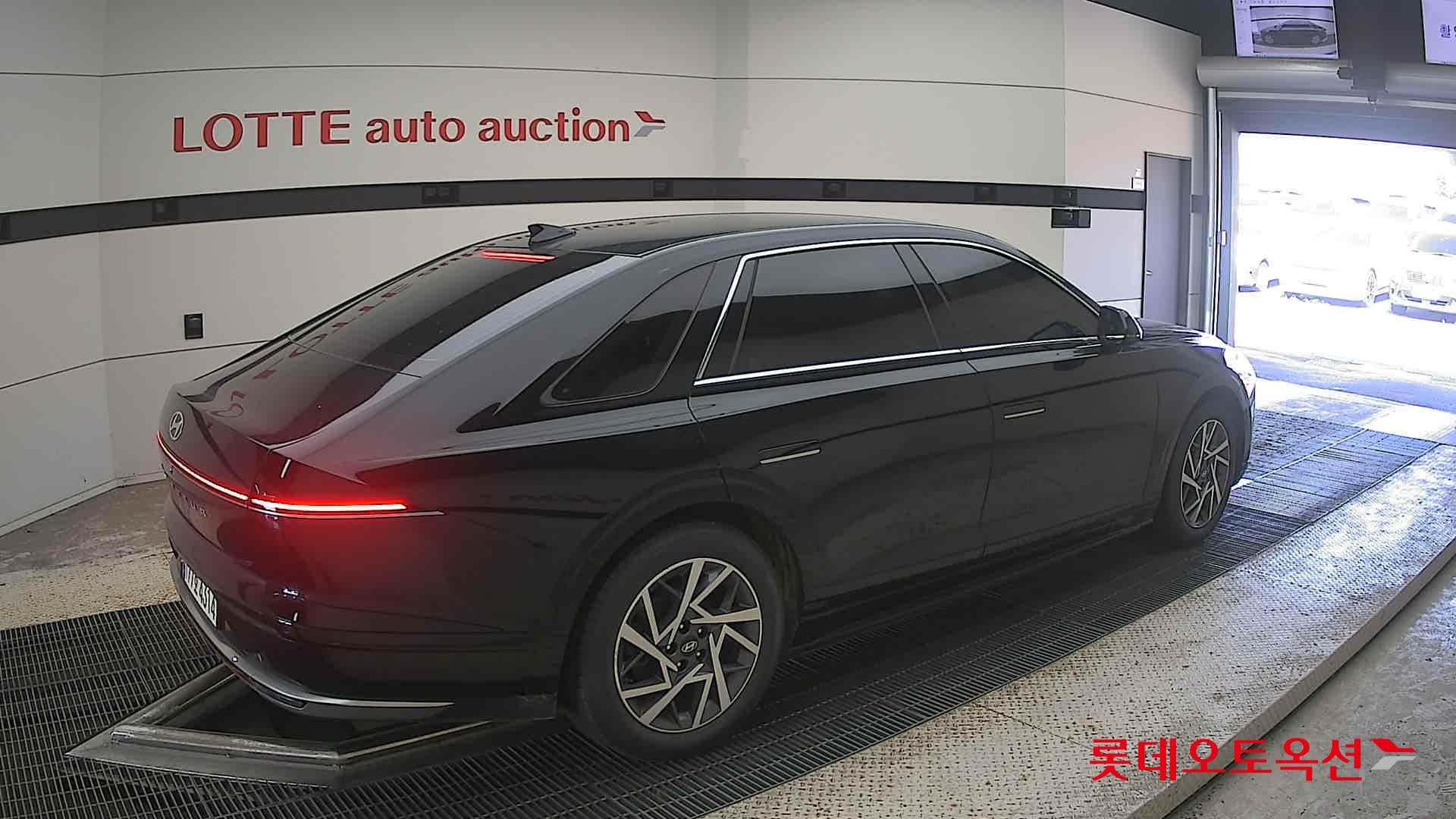 هيونداي - جرانديور (أزيرا) | GN7 (H)1.6T Premium 2WD AT 14