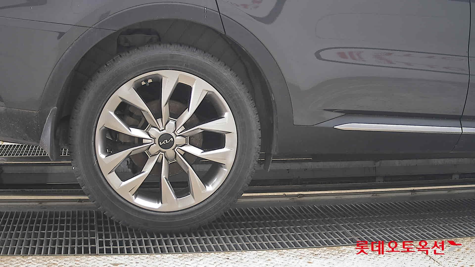 Kia - Sorento | MQ4 (D) 2.2 Noblesse 5Seater 24