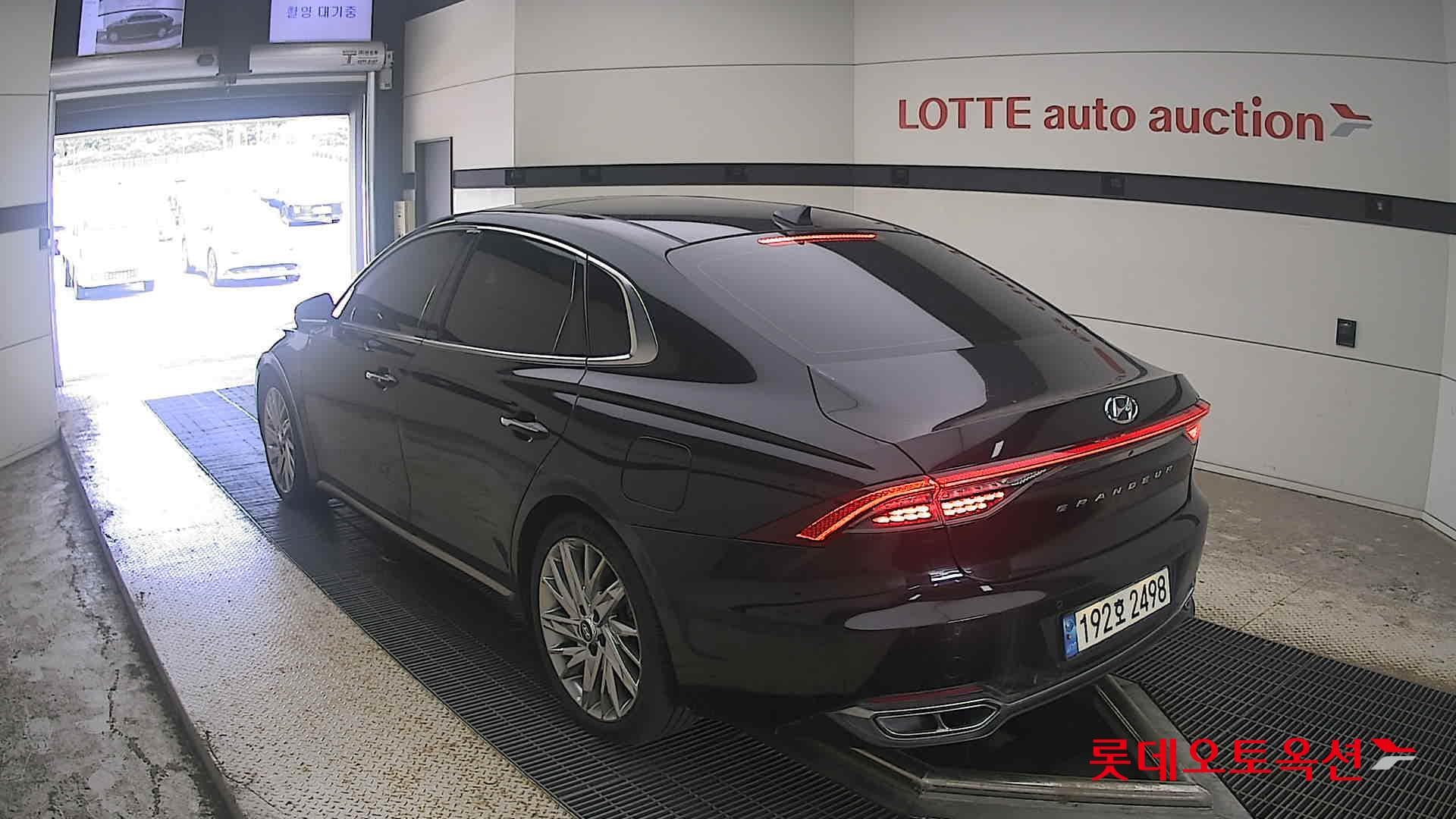 Hyundai - Grandeur | THE NEW (G) 3.3 10