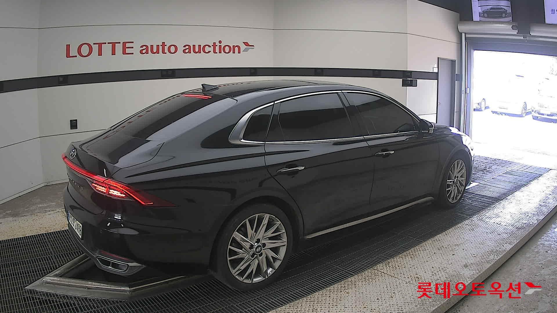 Hyundai - Grandeur | THE NEW (G) 3.3 14
