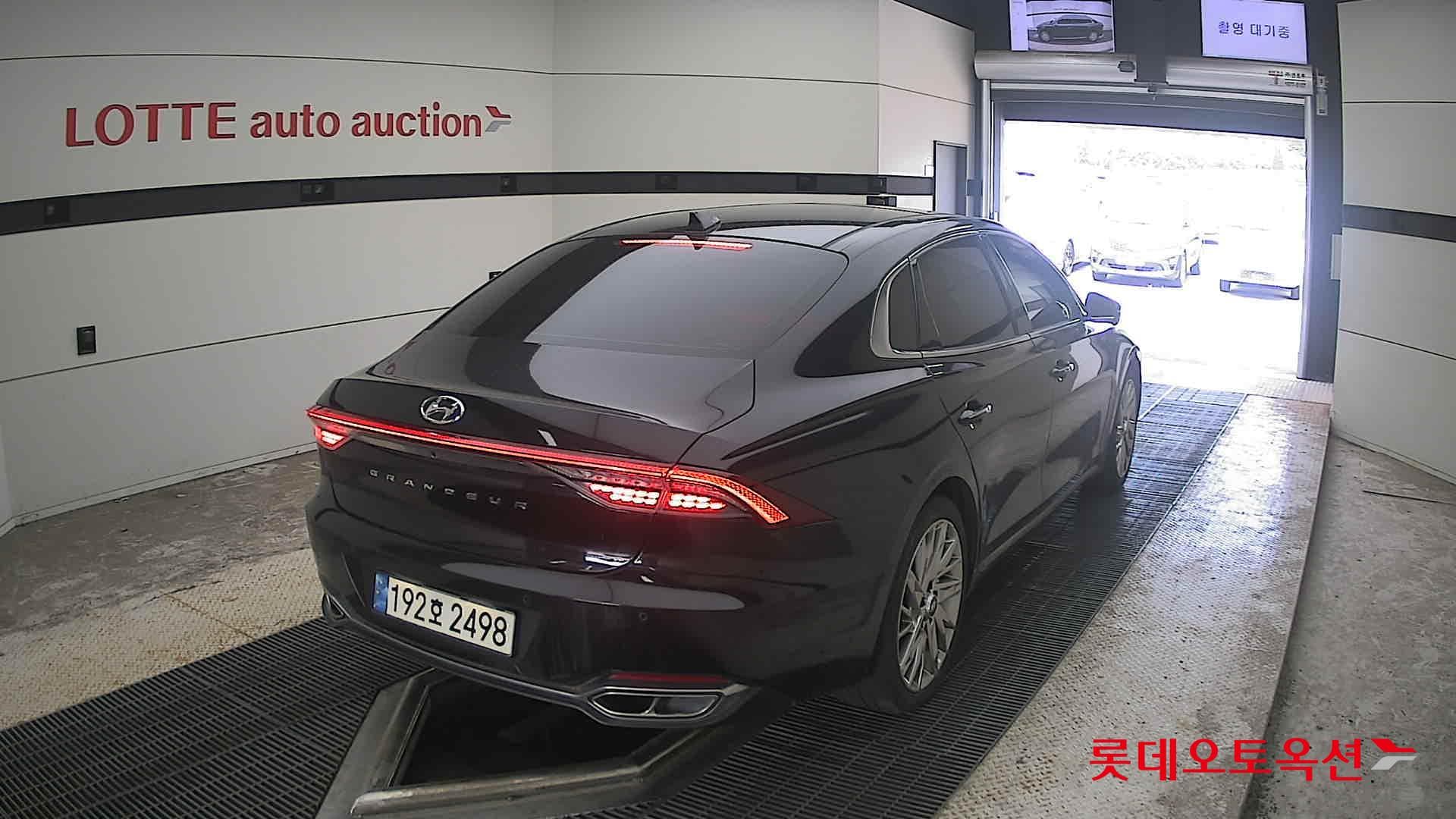 Hyundai - Grandeur | THE NEW (G) 3.3 13