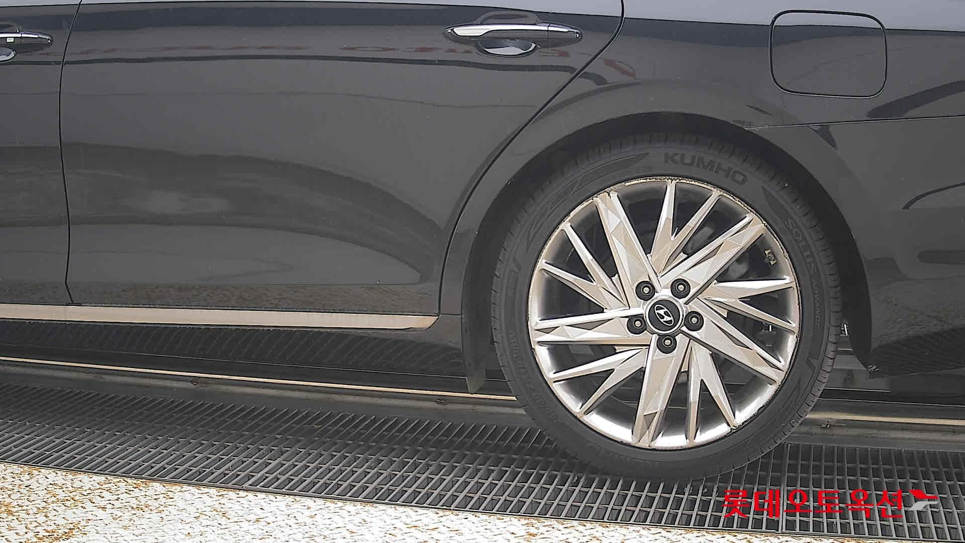 Hyundai - Grandeur | THE NEW (G) 3.3 22