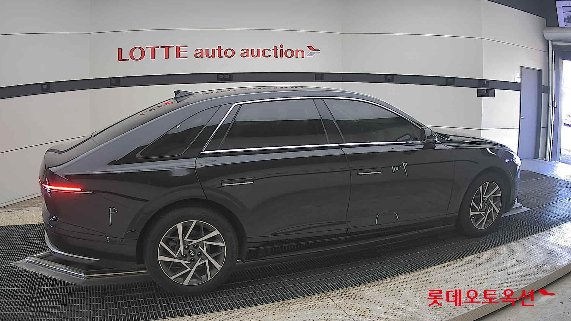Hyundai - Grandeur | GN7 (H)1.6T Exclusive 2WD AT 15