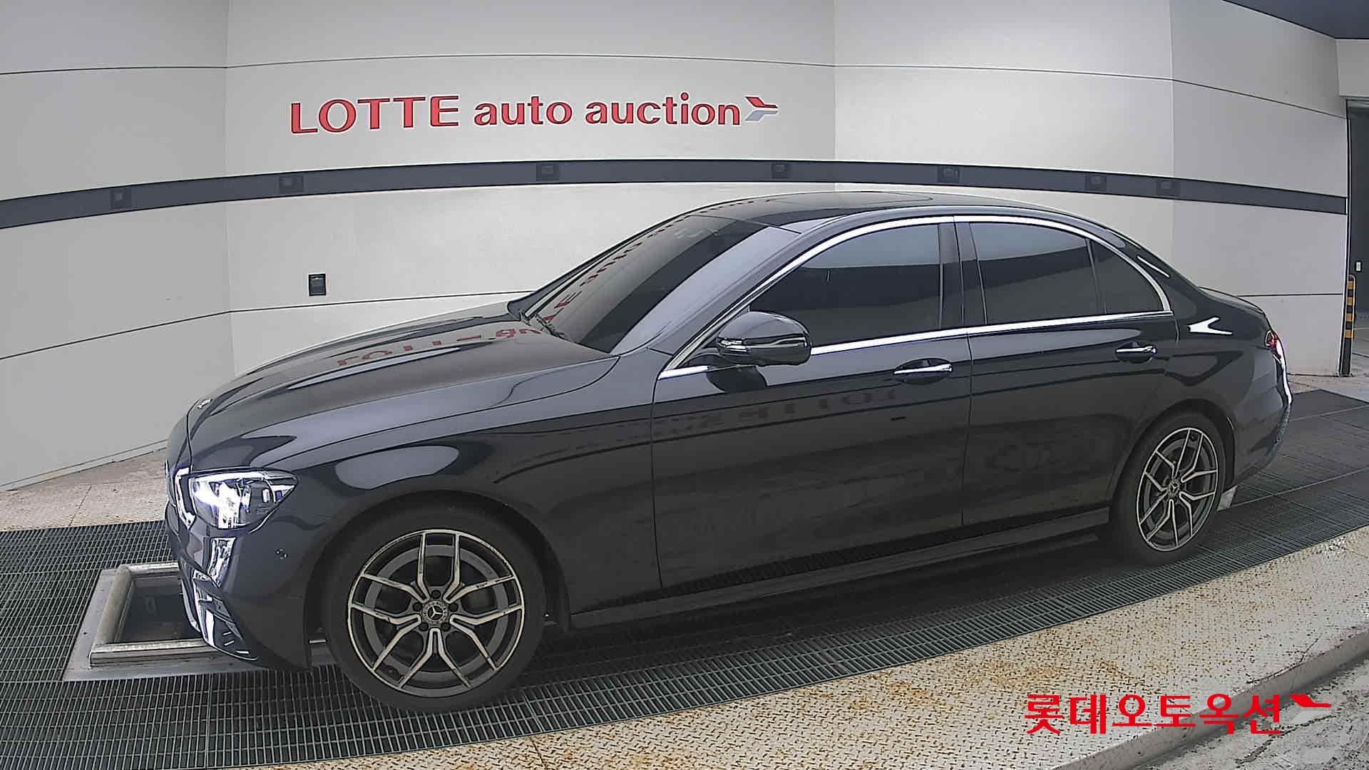 Mercedes-Benz - E-Class | NEW E220 4M AMG LINE KR4 (D) 2.0 5