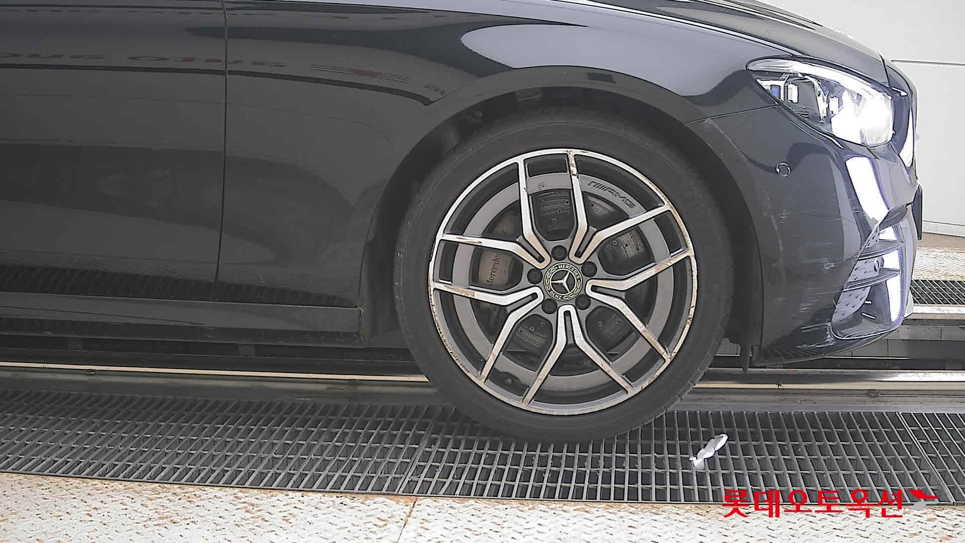 Mercedes-Benz - E-Class | NEW E220 4M AMG LINE KR4 (D) 2.0 23