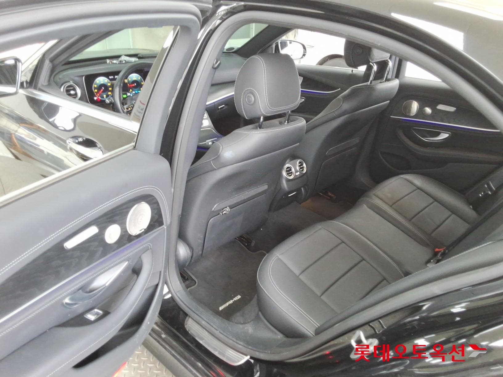 Mercedes-Benz - E-Class | NEW E220 4M AMG LINE KR4 (D) 2.0 36