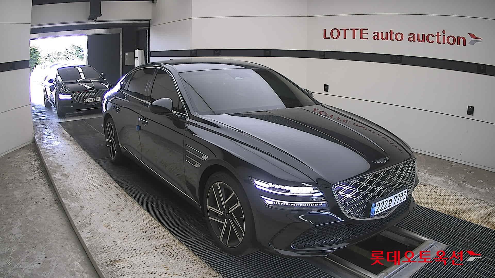 Genesis - G80 | (G)2.5T 19"B/ 2WD AT 19