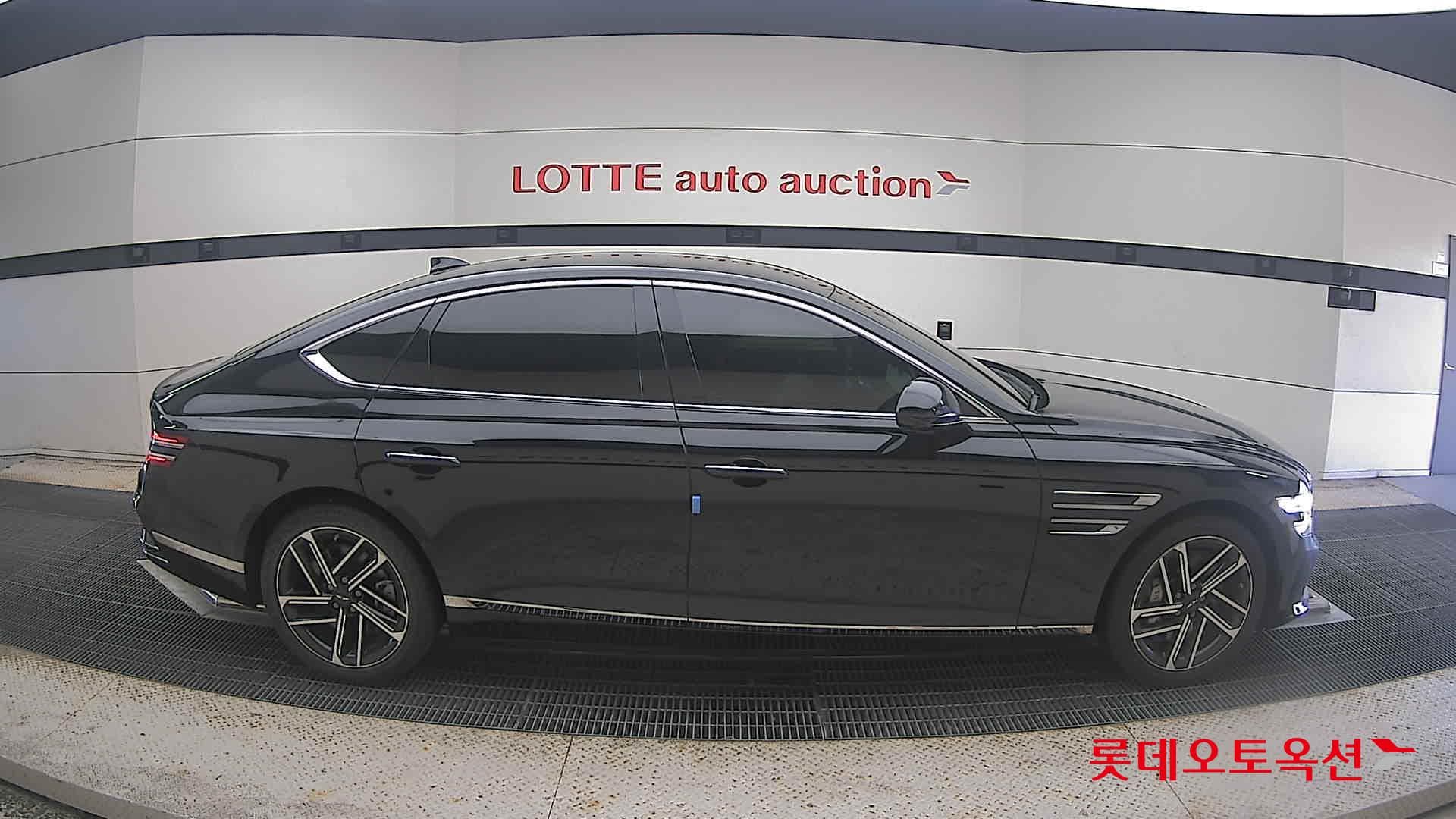 Genesis - G80 | (G)2.5T 19"B/ 2WD AT 16