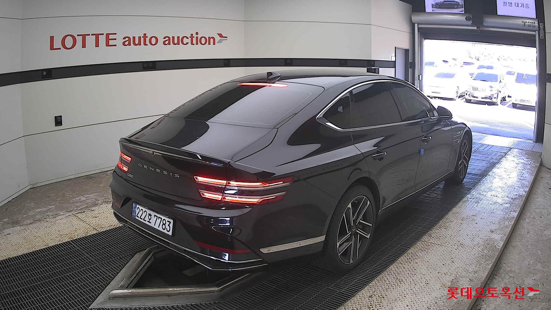 Genesis - G80 | (G)2.5T 19"B/ 2WD AT 12
