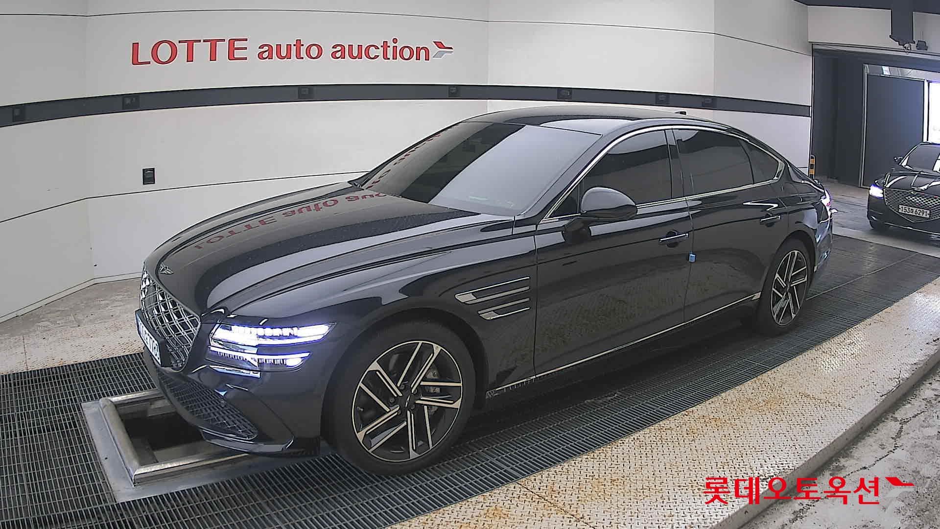 Genesis - G80 | (G)2.5T 19"B/ 2WD AT 4