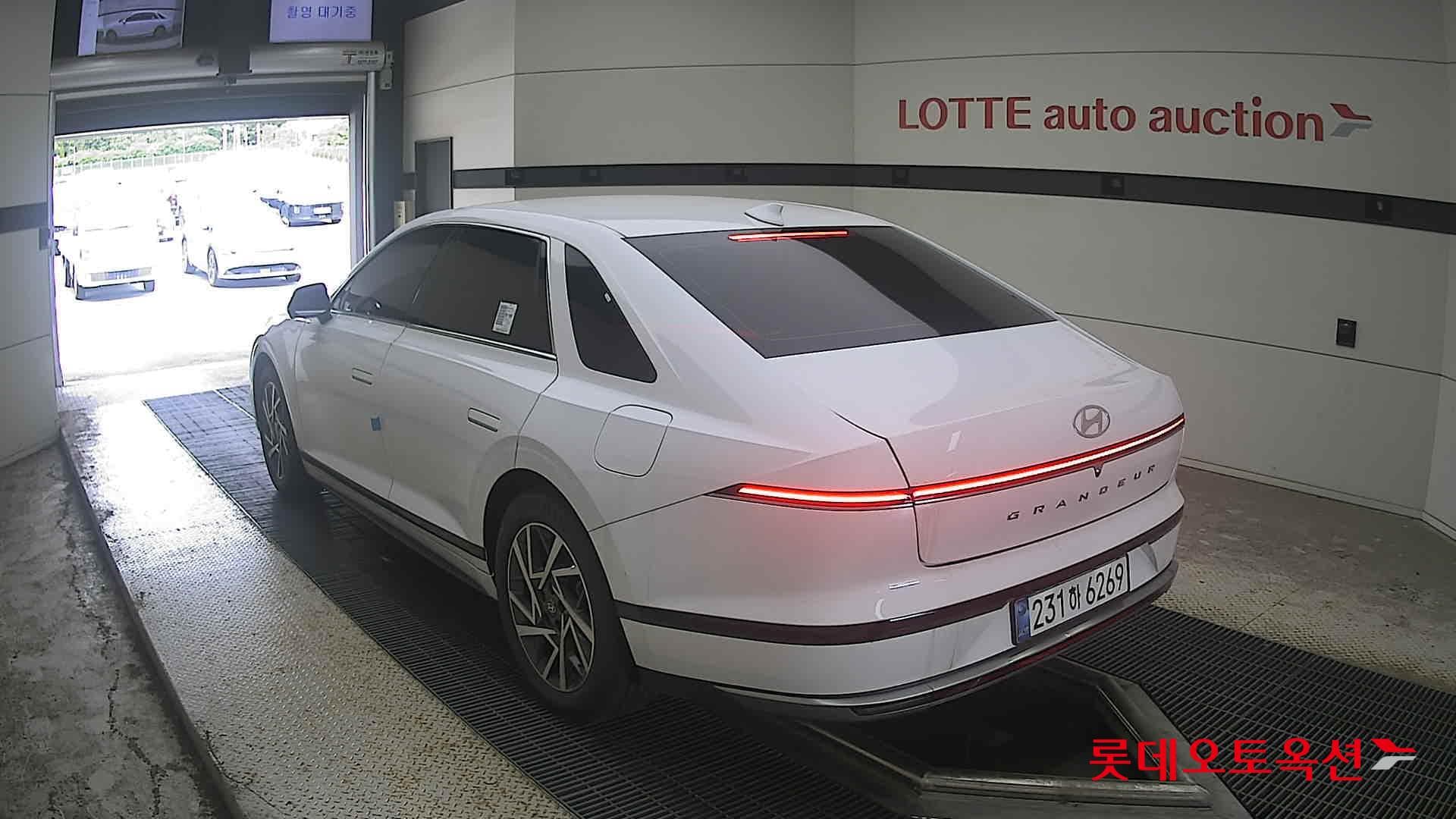 Hyundai - Grandeur | GN7 (H)1.6T Premium 2WD AT 10