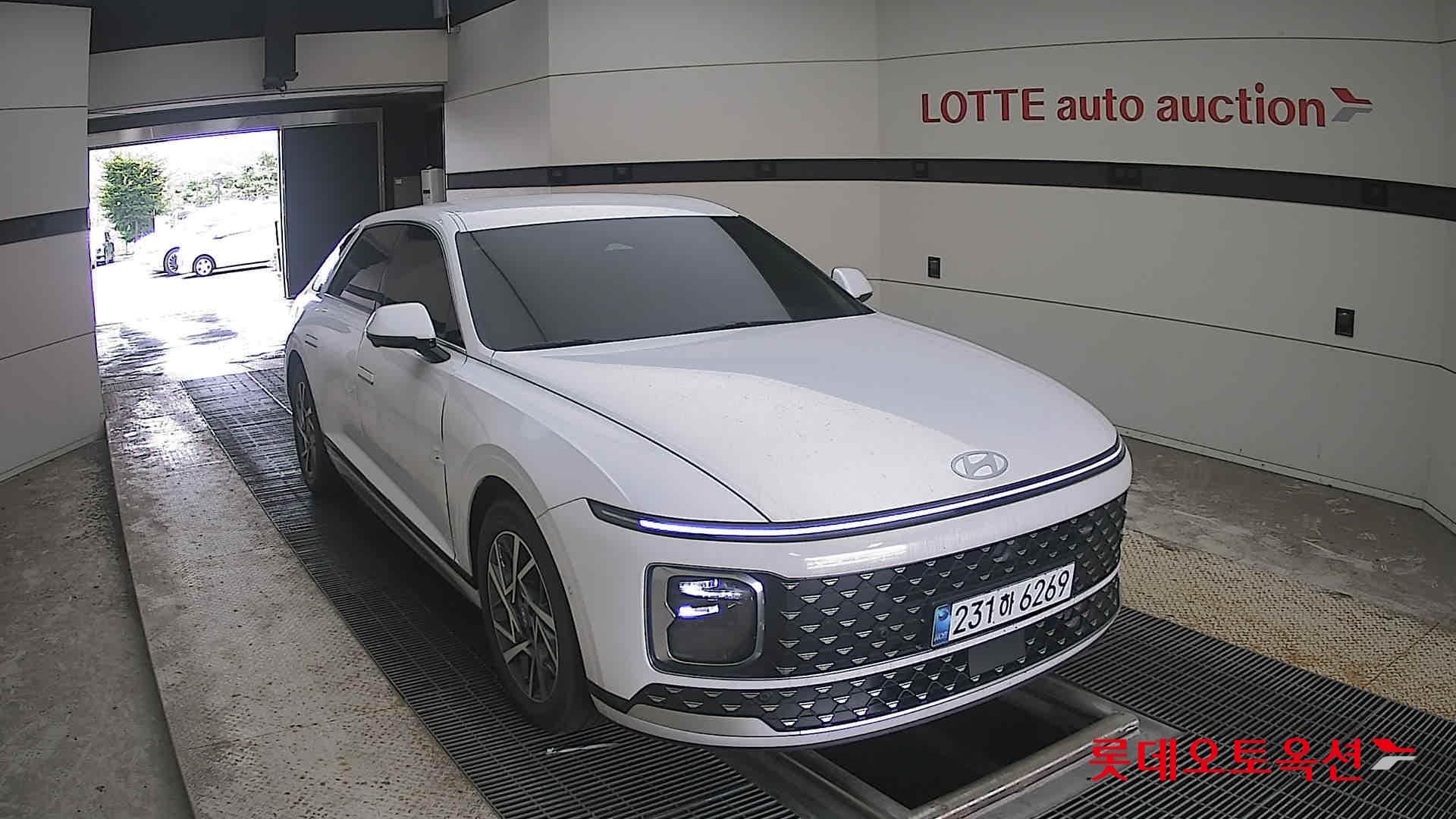 Hyundai - Grandeur | GN7 (H)1.6T Premium 2WD AT 20