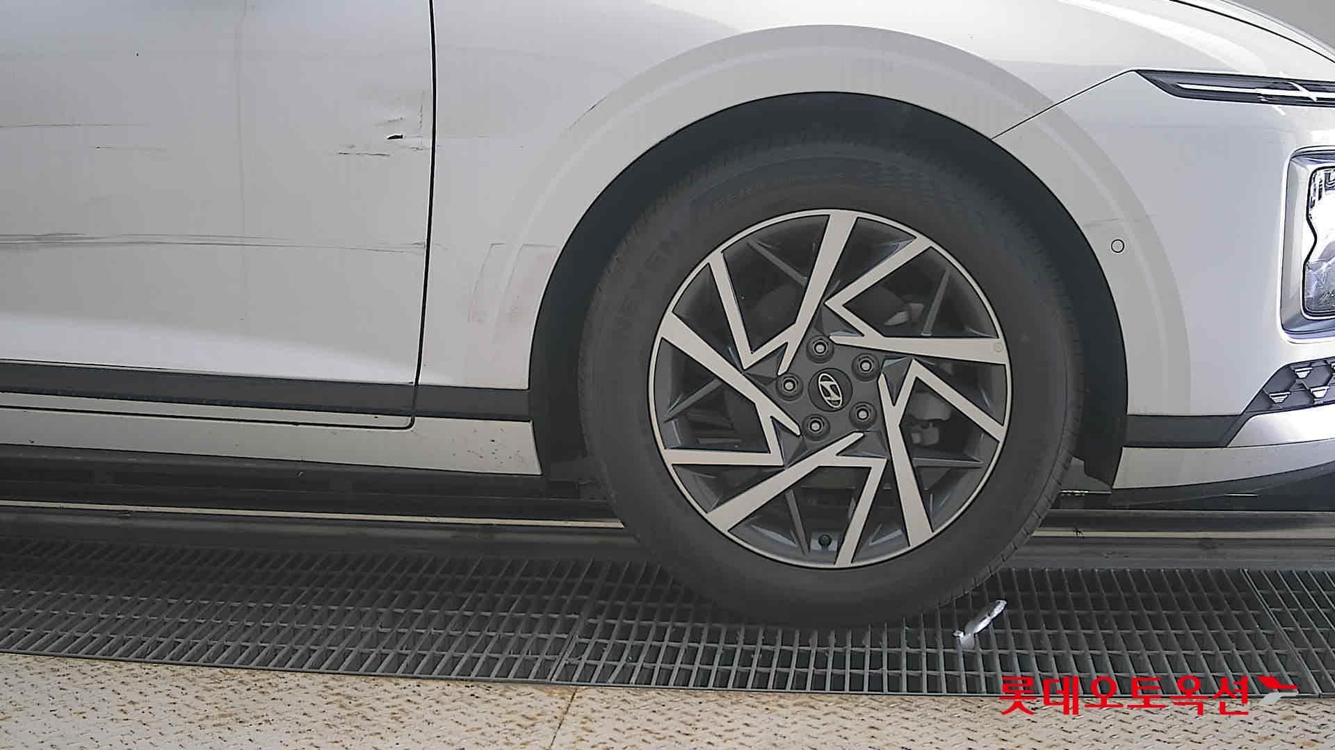 Hyundai - Grandeur | GN7 (H)1.6T Premium 2WD AT 23