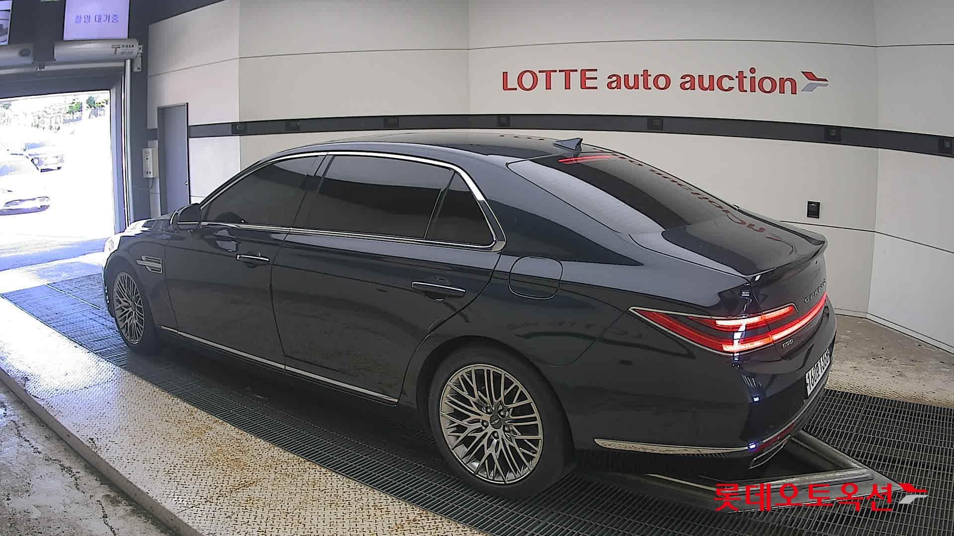 جينيسيس - G90 | (G) 5.0 PRESTIGE 8