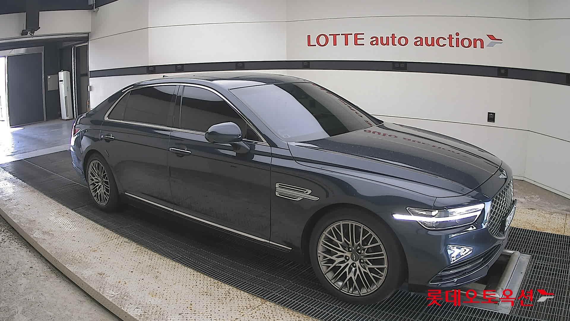 جينيسيس - G90 | (G) 5.0 PRESTIGE 18