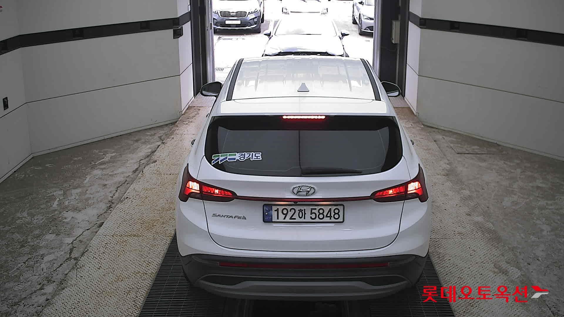 Hyundai - Santa Fe | THE NEW SANTAFE (H) 1.6 Exclusive 5Seater 2WD 11
