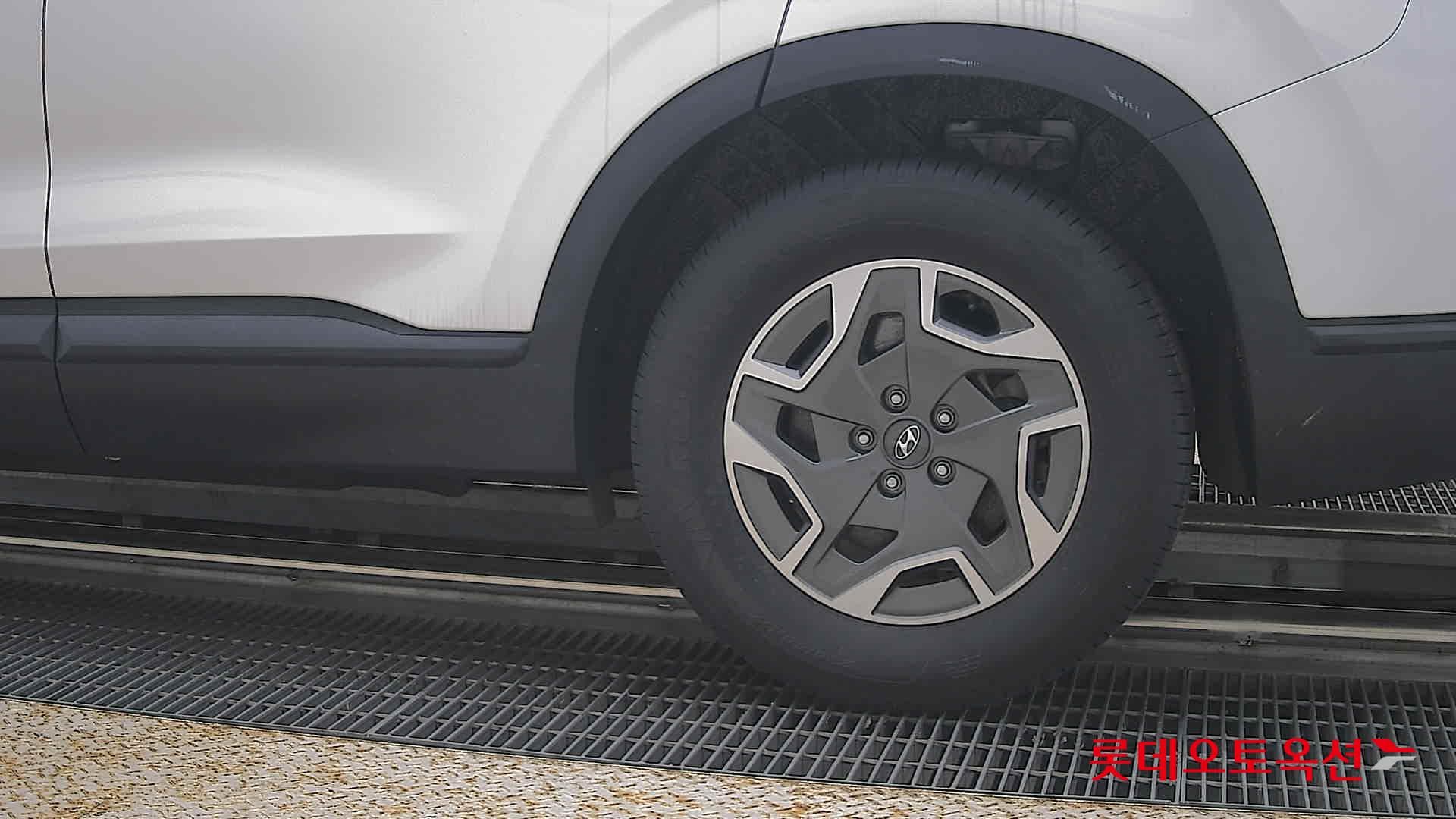 Hyundai - Santa Fe | THE NEW SANTAFE (H) 1.6 Exclusive 5Seater 2WD 22