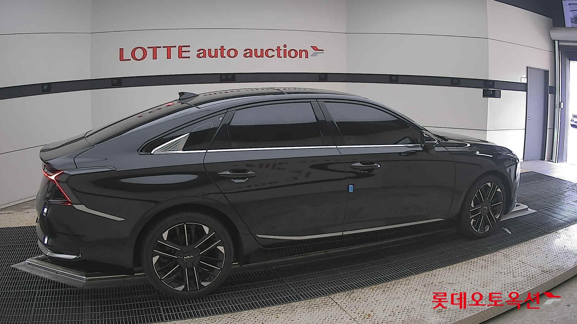 Kia - K8 | (H)1.6 Signature 2WD AT 15