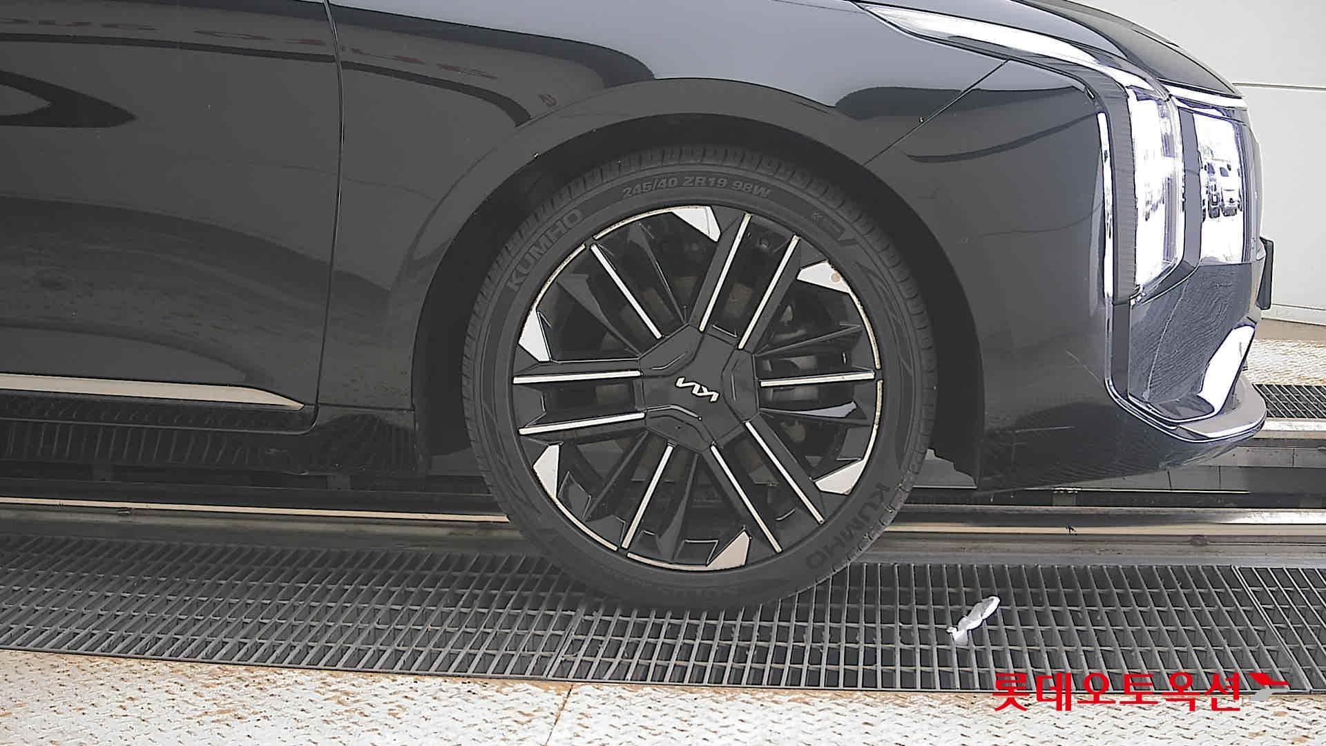 Kia - K8 | (H)1.6 Signature 2WD AT 23