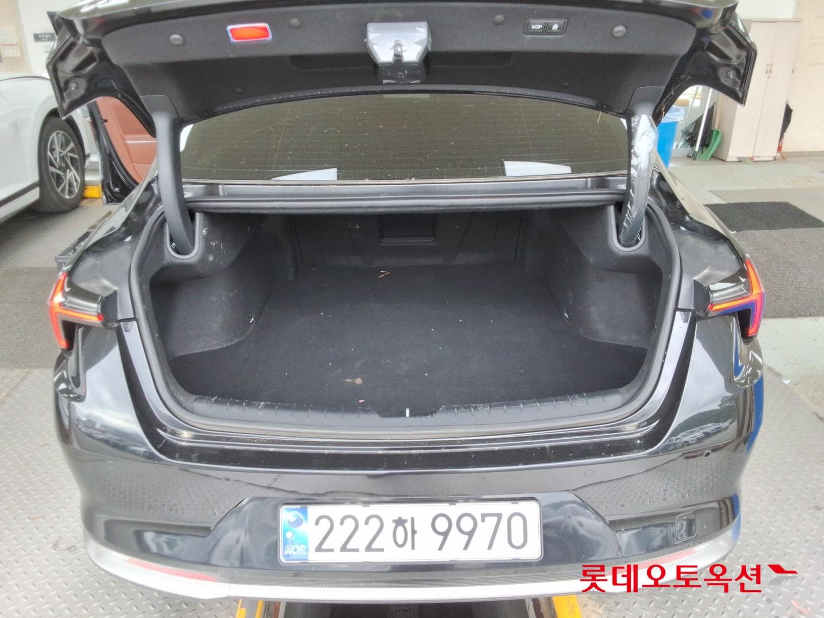 Kia - K8 | (H)1.6 Signature 2WD AT 38