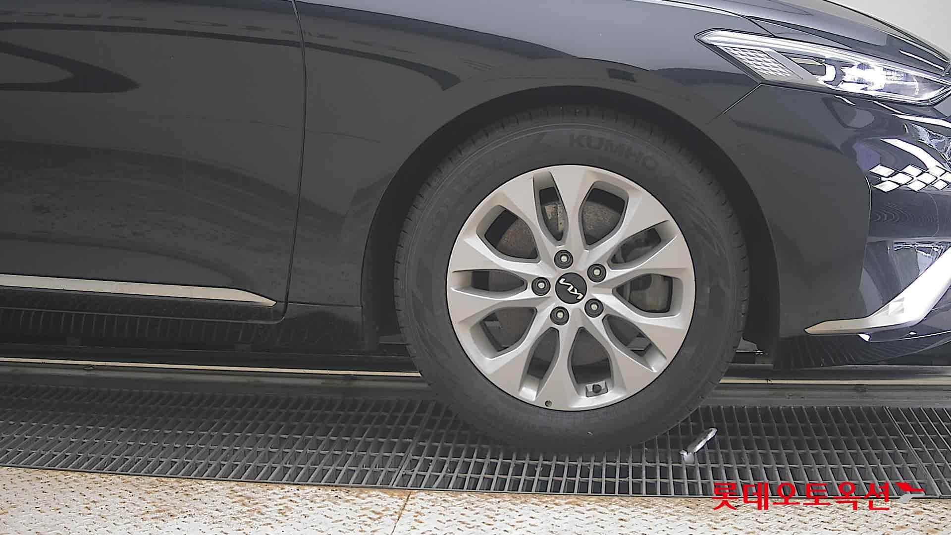 Kia - K8 | (G) 2.5 Noblesse 23