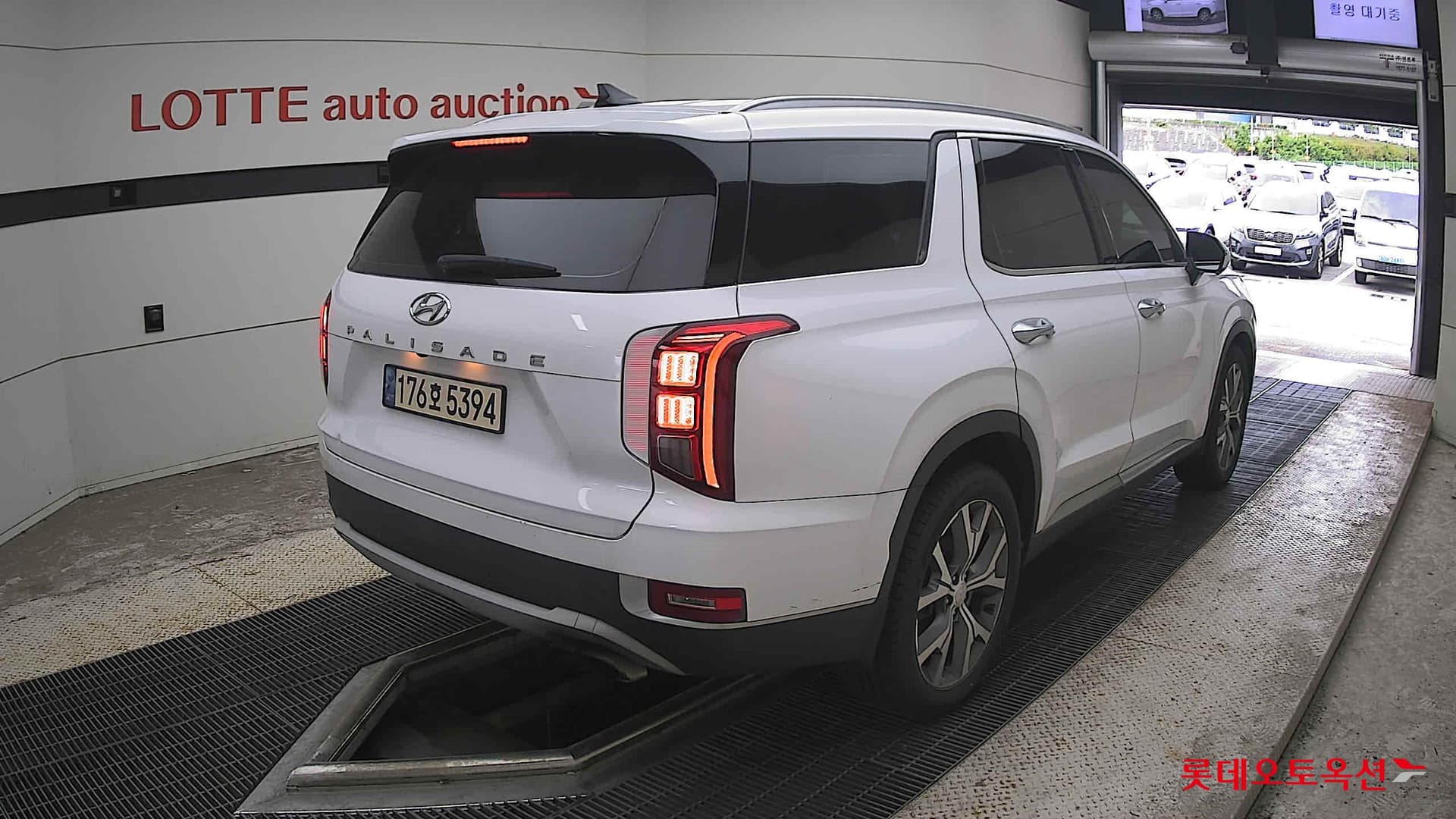 Hyundai - Palisade | (D) 2.2 Prestige 2WD 7 12