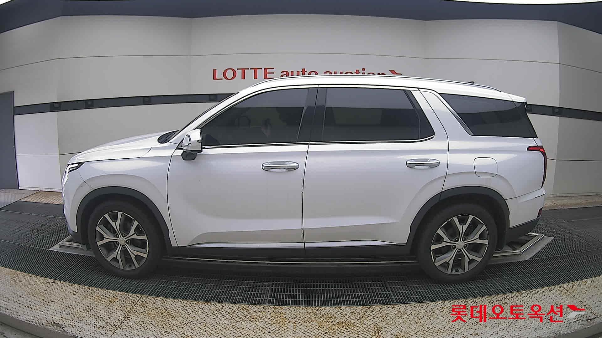 Hyundai - Palisade | (D) 2.2 Prestige 2WD 7 6