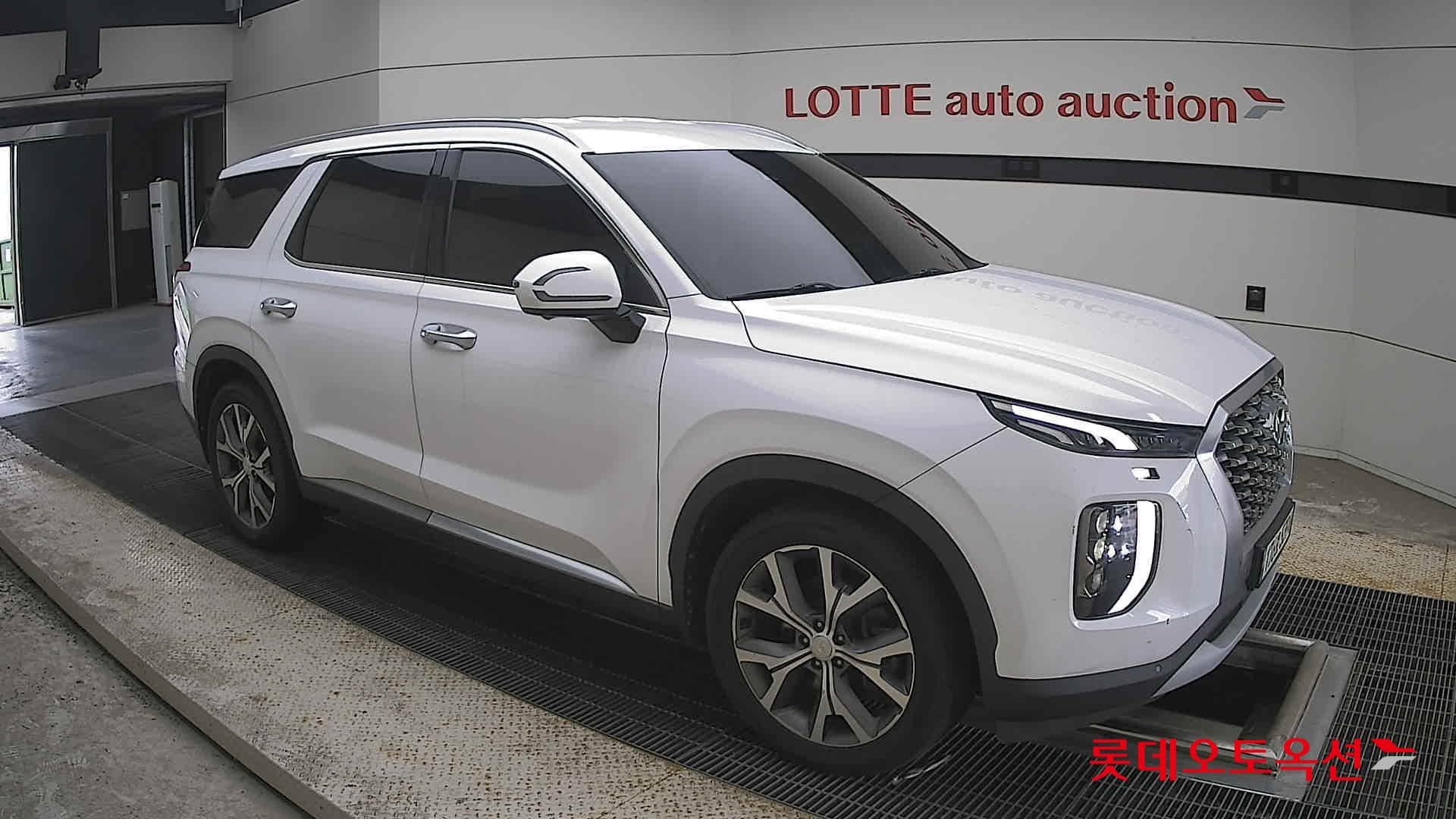 Hyundai - Palisade | (D) 2.2 Prestige 2WD 7 18