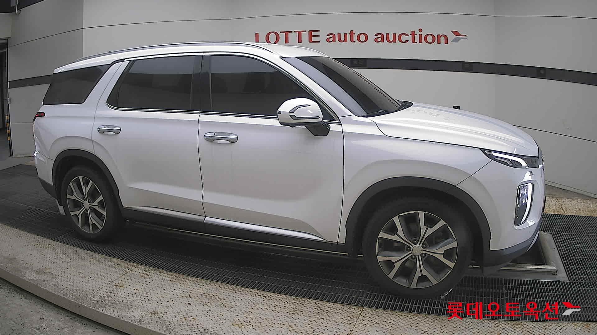 Hyundai - Palisade | (D) 2.2 Prestige 2WD 7 17