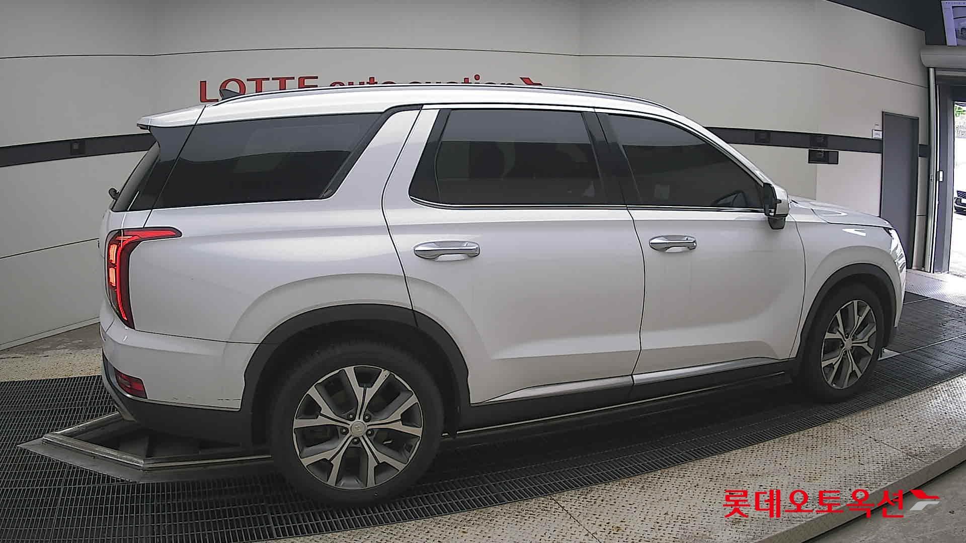 Hyundai - Palisade | (D) 2.2 Prestige 2WD 7 15