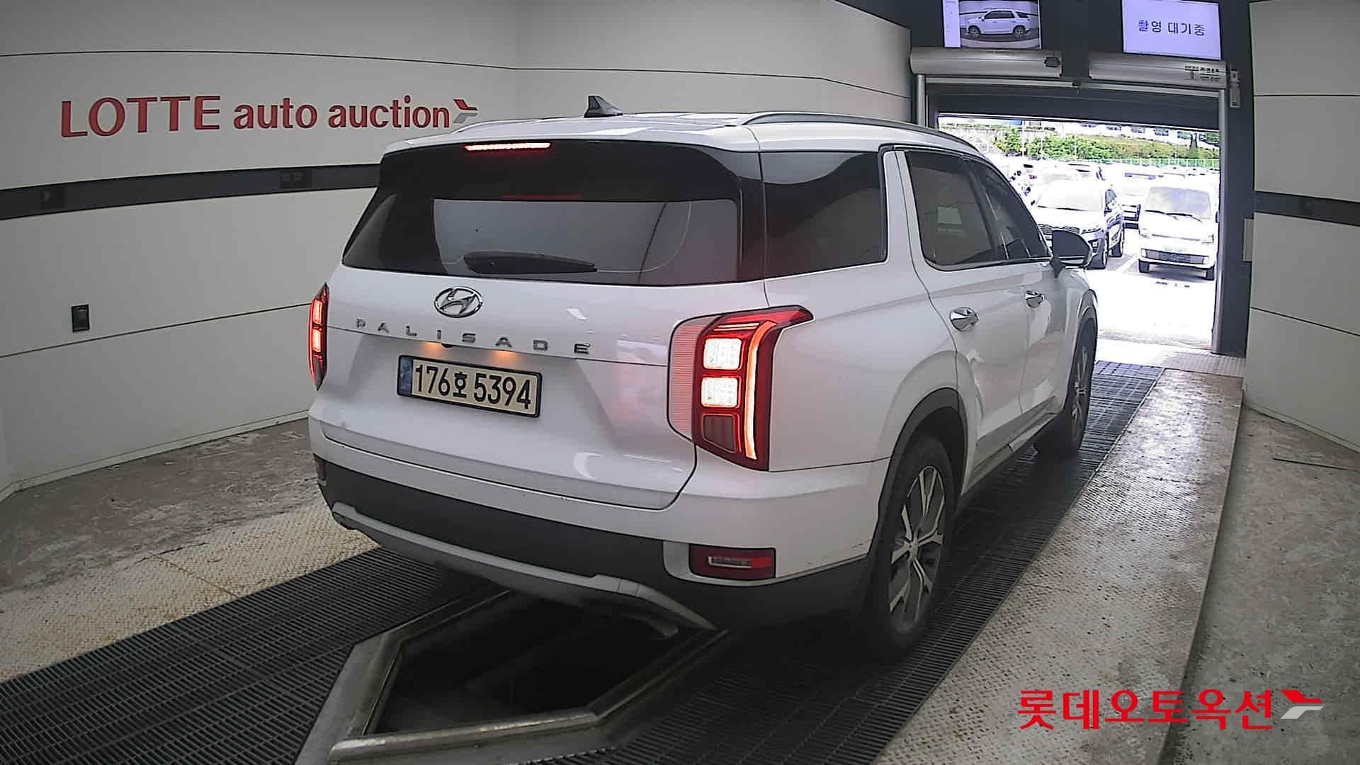 Hyundai - Palisade | (D) 2.2 Prestige 2WD 7 13