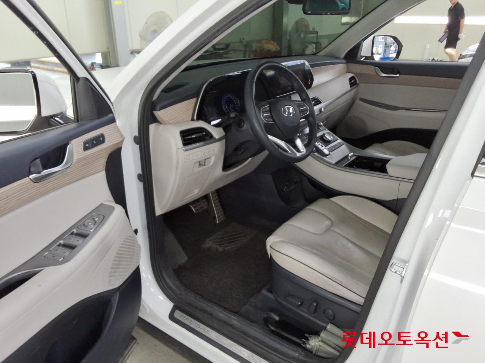 Hyundai - Palisade | (D) 2.2 Prestige 2WD 7 34
