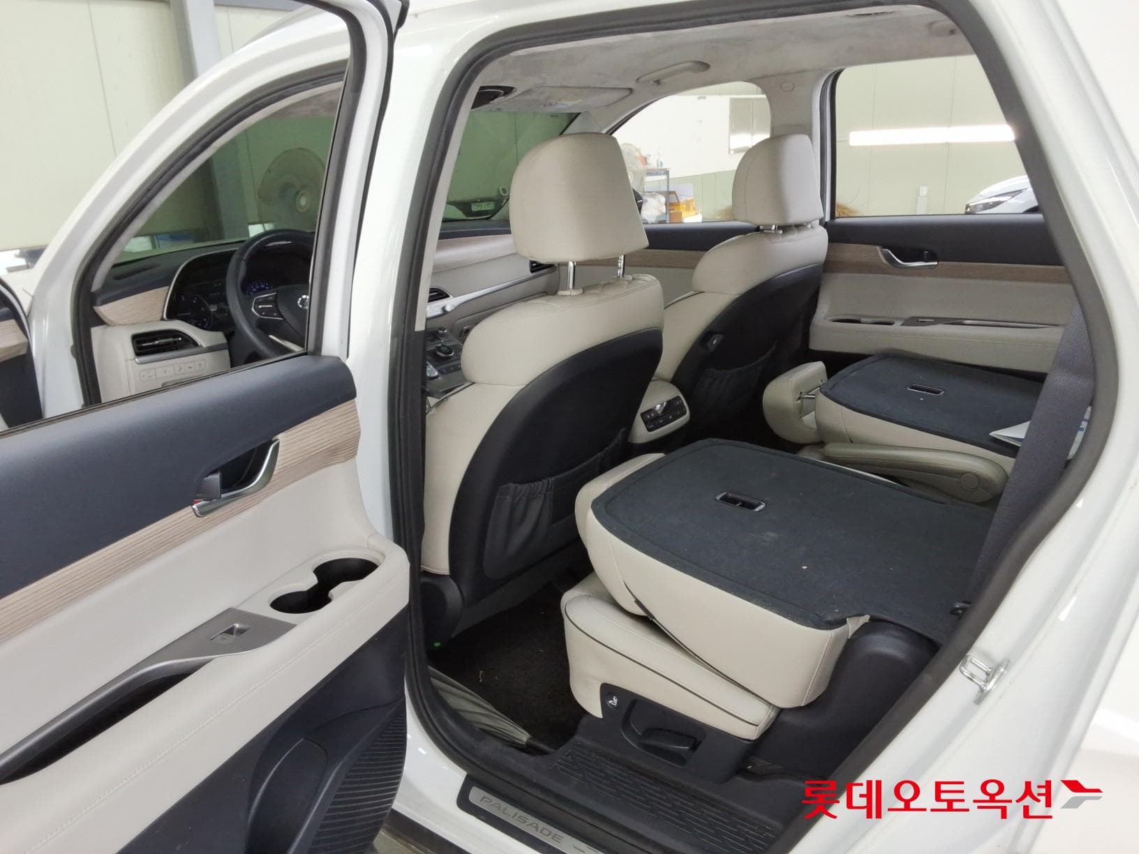 Hyundai - Palisade | (D) 2.2 Prestige 2WD 7 35