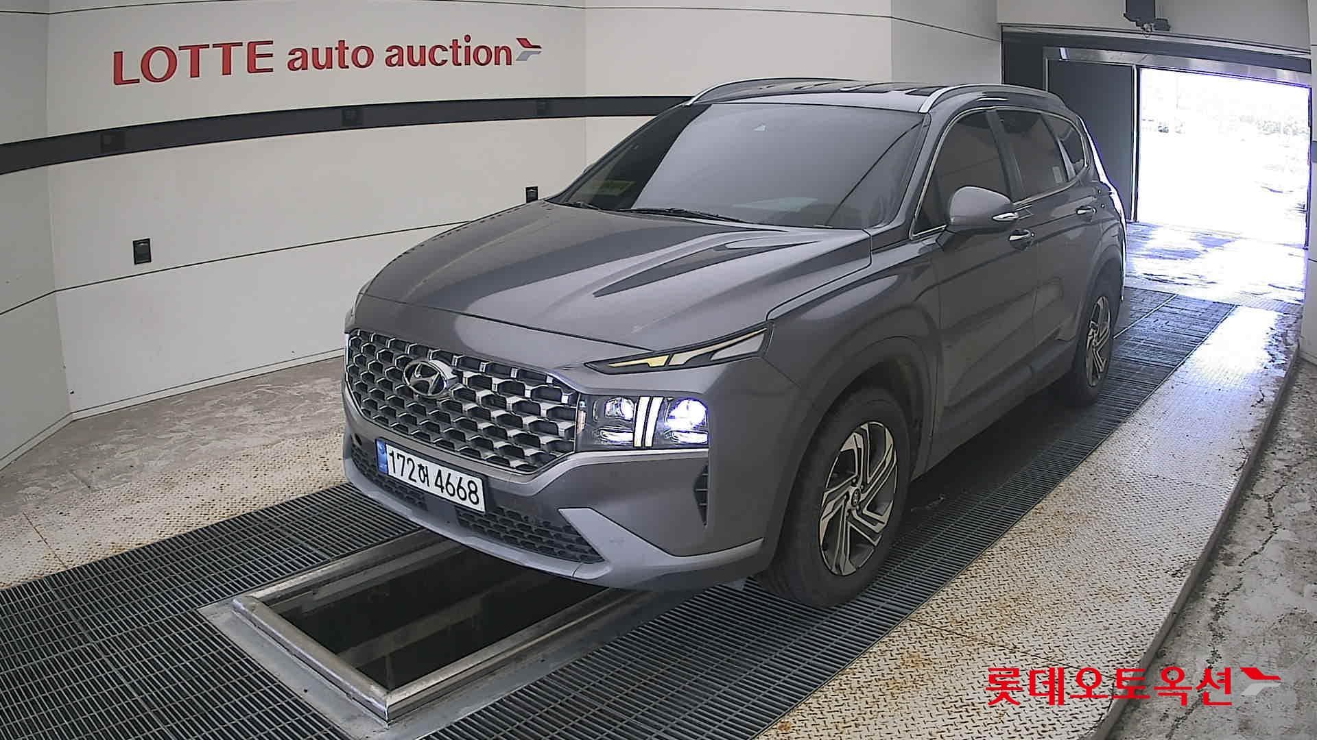 Hyundai - Santa Fe | THE NEW SANTAFE (D) 2.2 Prestige 5Seater 4WD 3