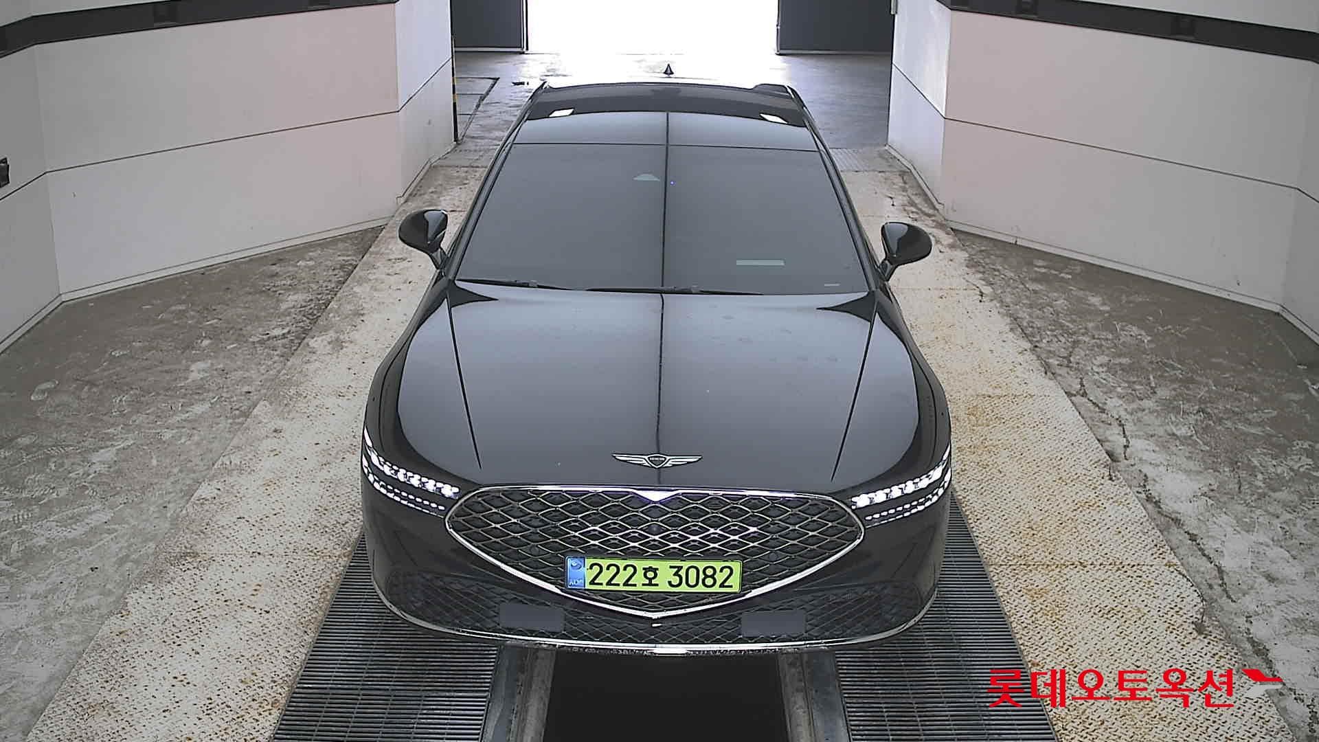 جينيسيس G90