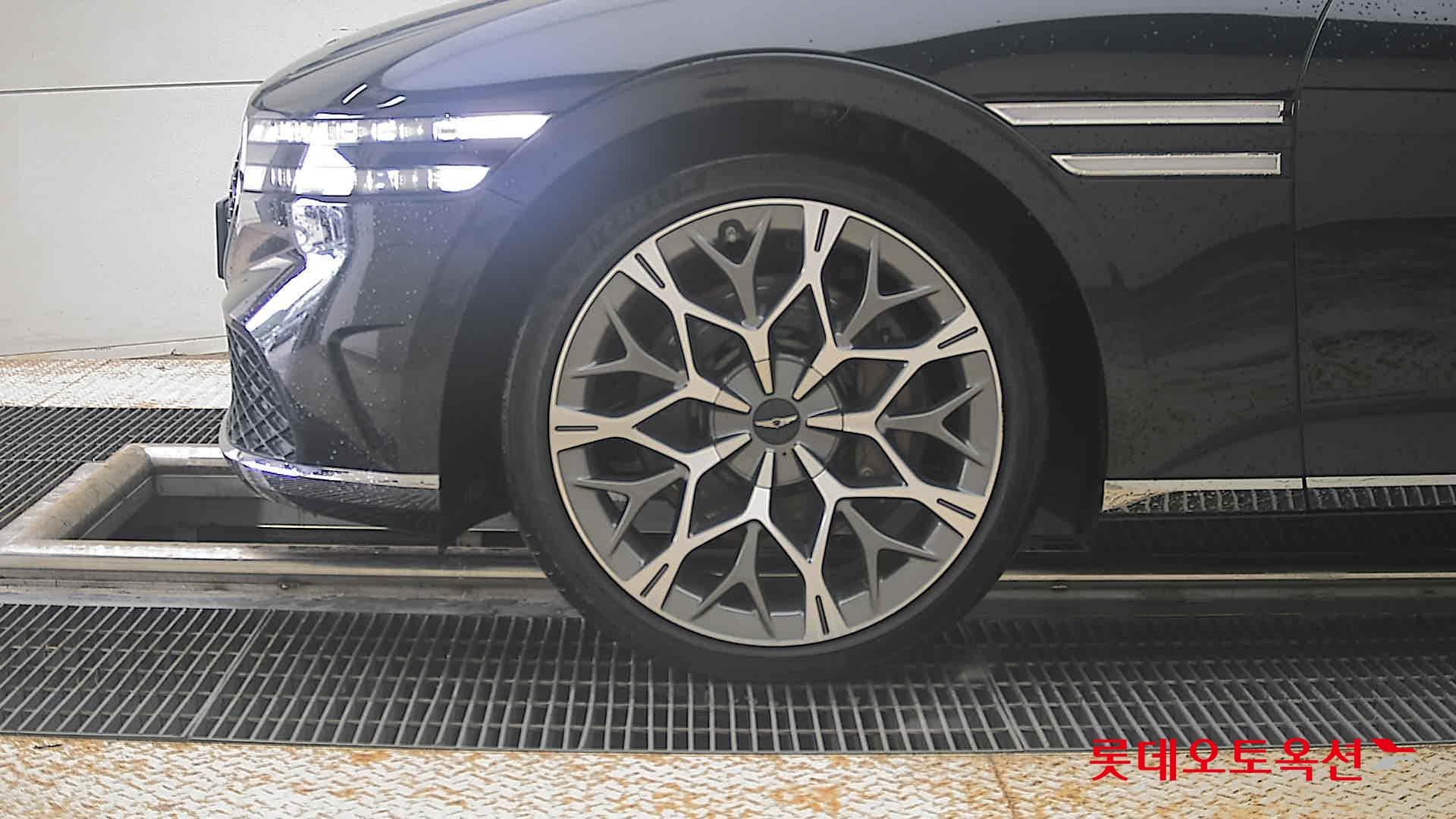 جينيسيس - G90 | (G)3.5T ESuper/21"/SDS/ 4WD AT 21