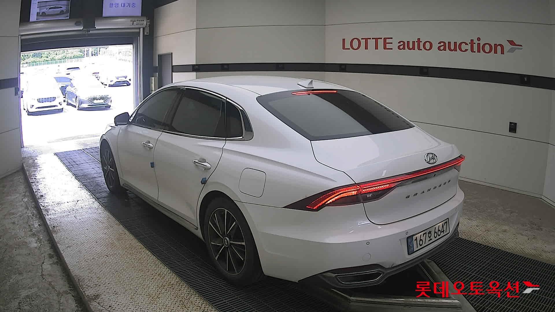 Hyundai - Grandeur | THE NEW (G) 2.5 10